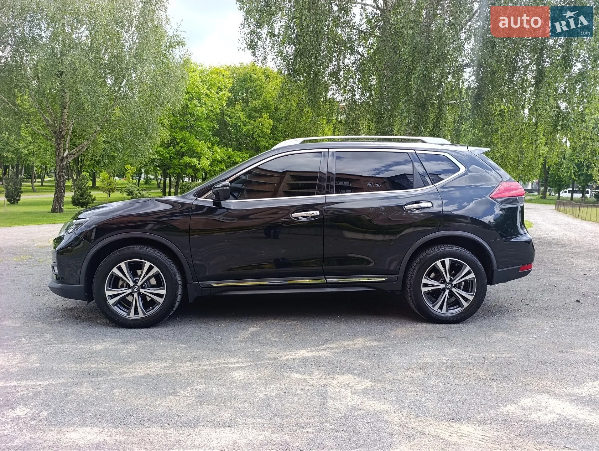 2017 Nissan Rogue - мініатюра 3