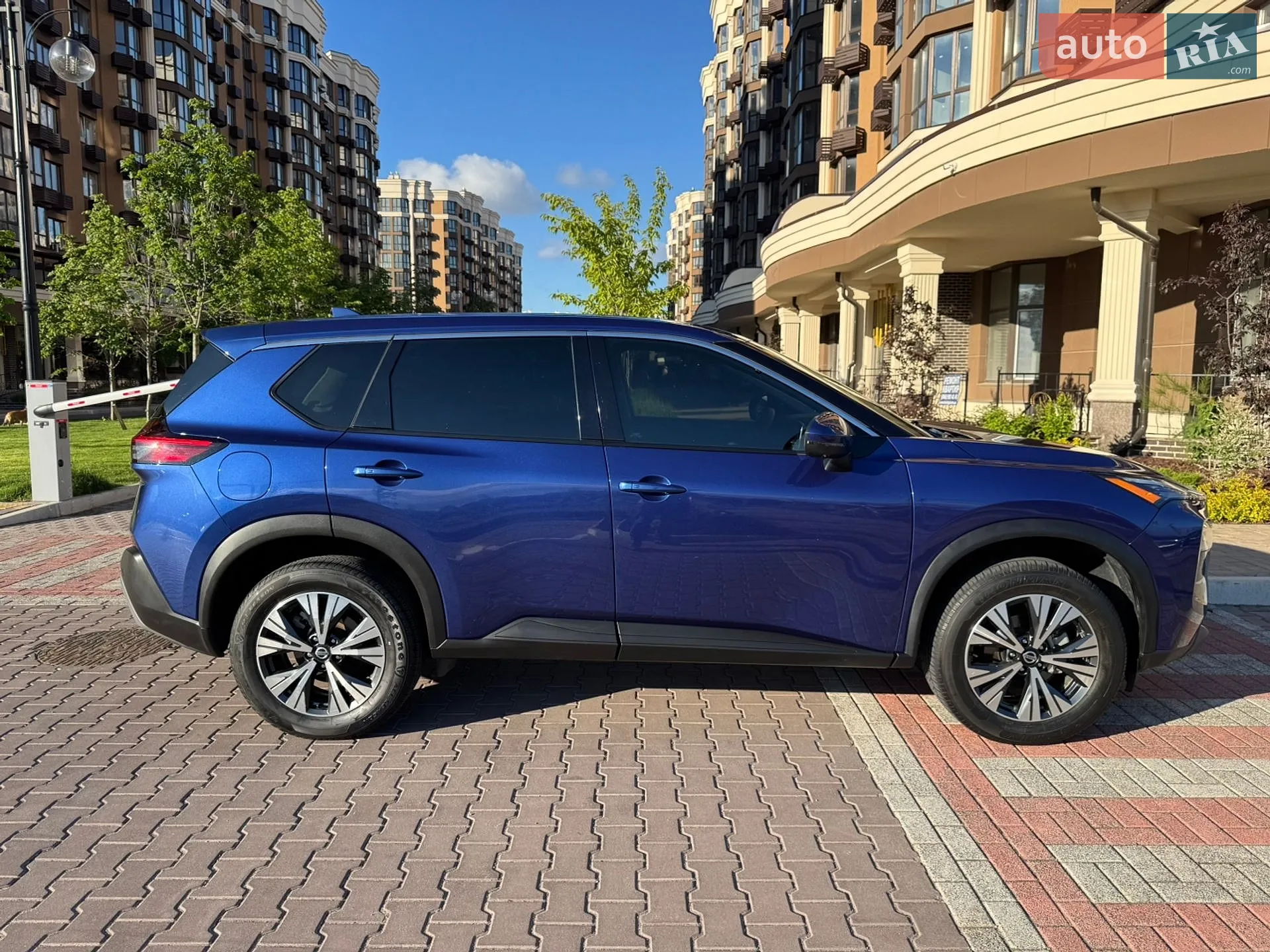 2021 Nissan Rogue - мініатюра 17