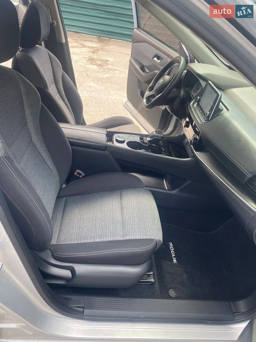 2021 Nissan Rogue - мініатюра 20
