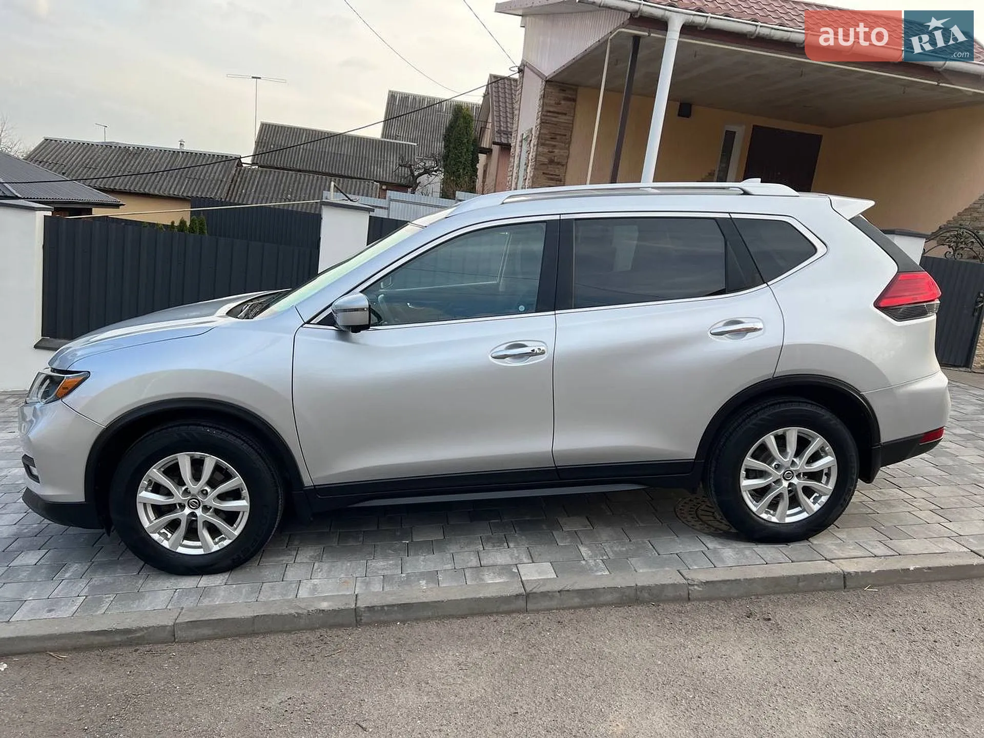2017 Nissan Rogue - мініатюра 19