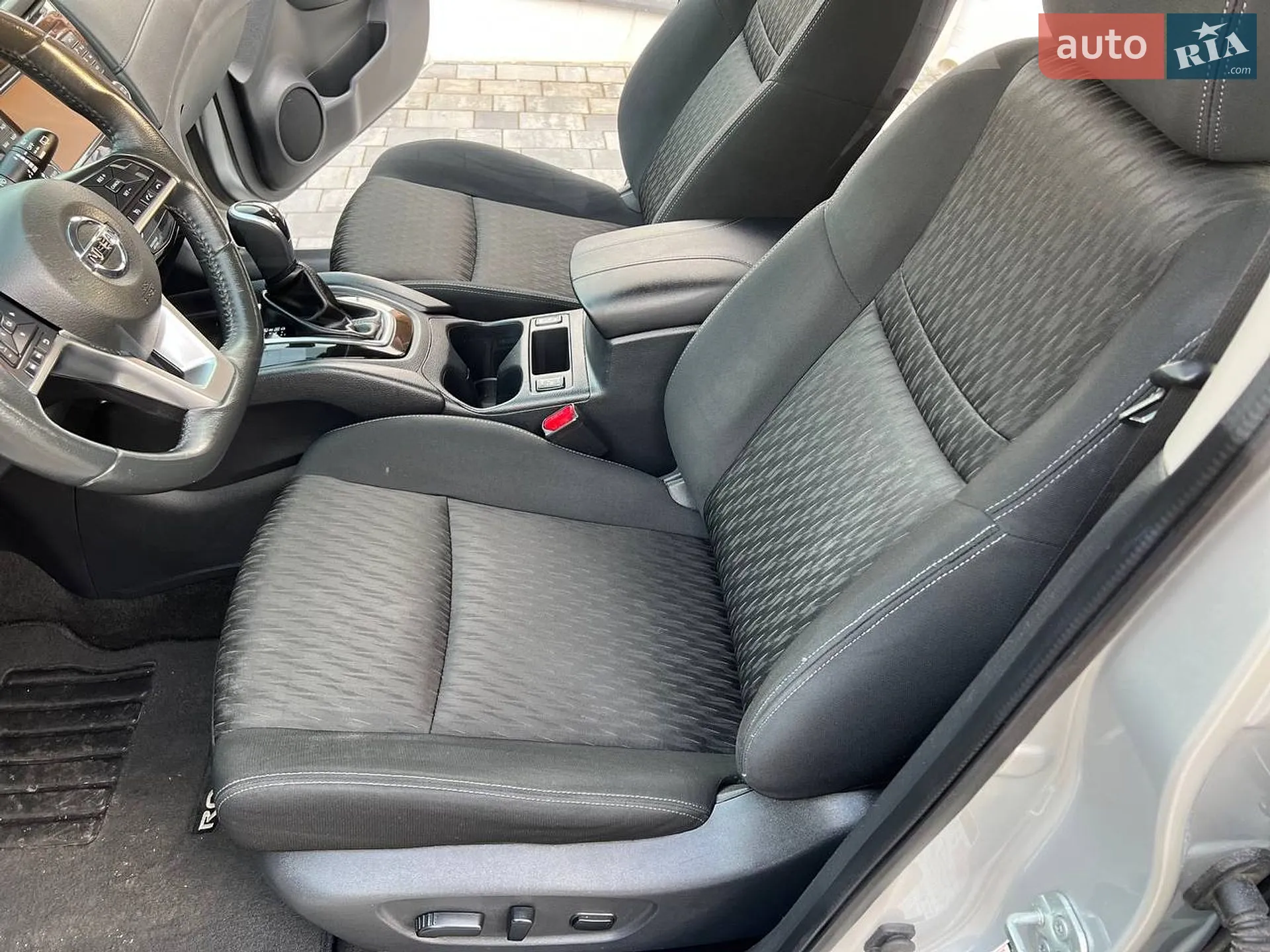 2017 Nissan Rogue - мініатюра 46