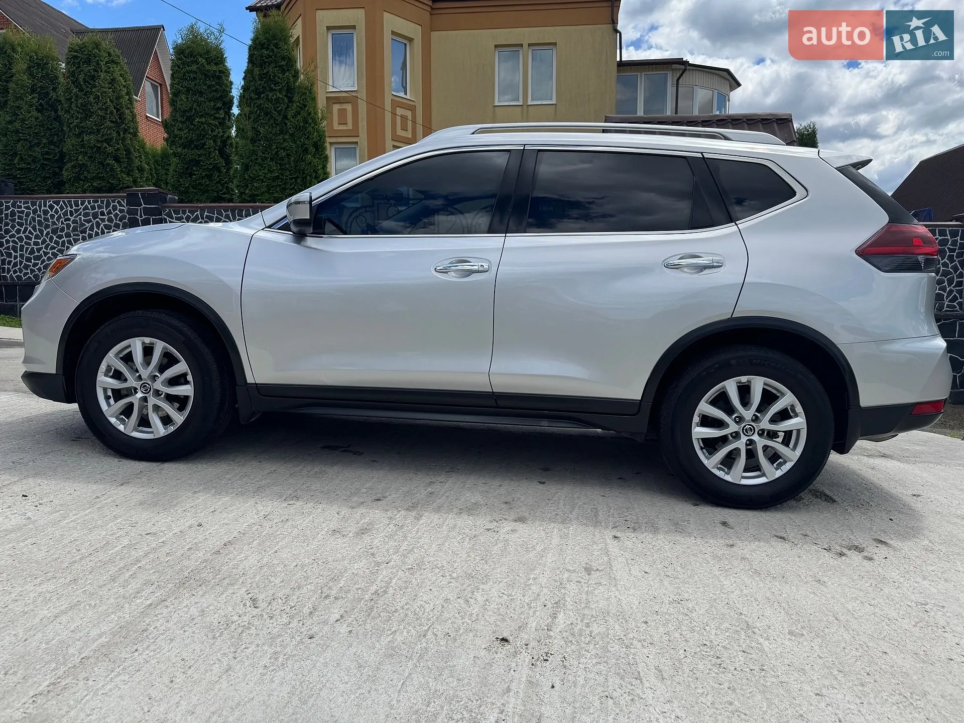 2019 Nissan Rogue - мініатюра 18