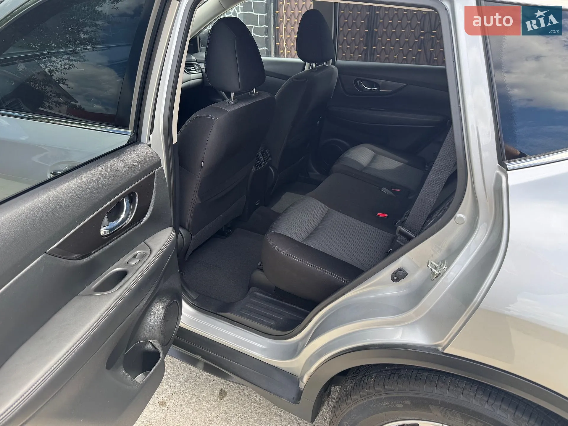 2019 Nissan Rogue - мініатюра 23