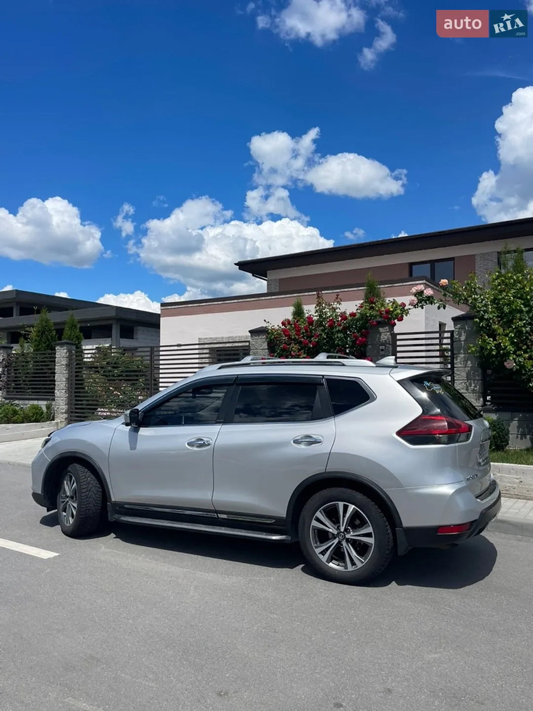 2017 Nissan Rogue - мініатюра 16