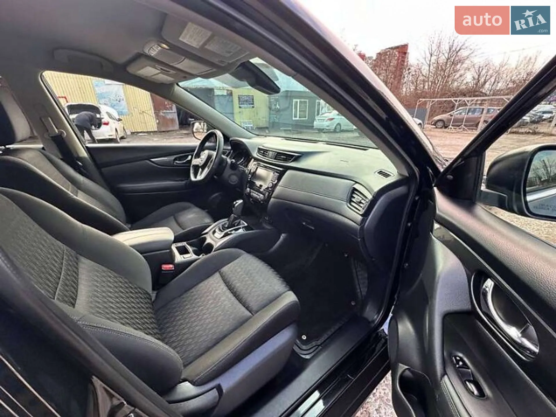 2019 Nissan Rogue - мініатюра 14