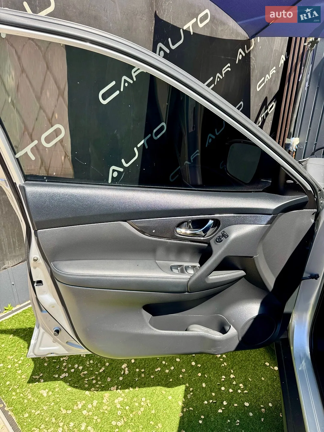 2019 Nissan Rogue - мініатюра 25