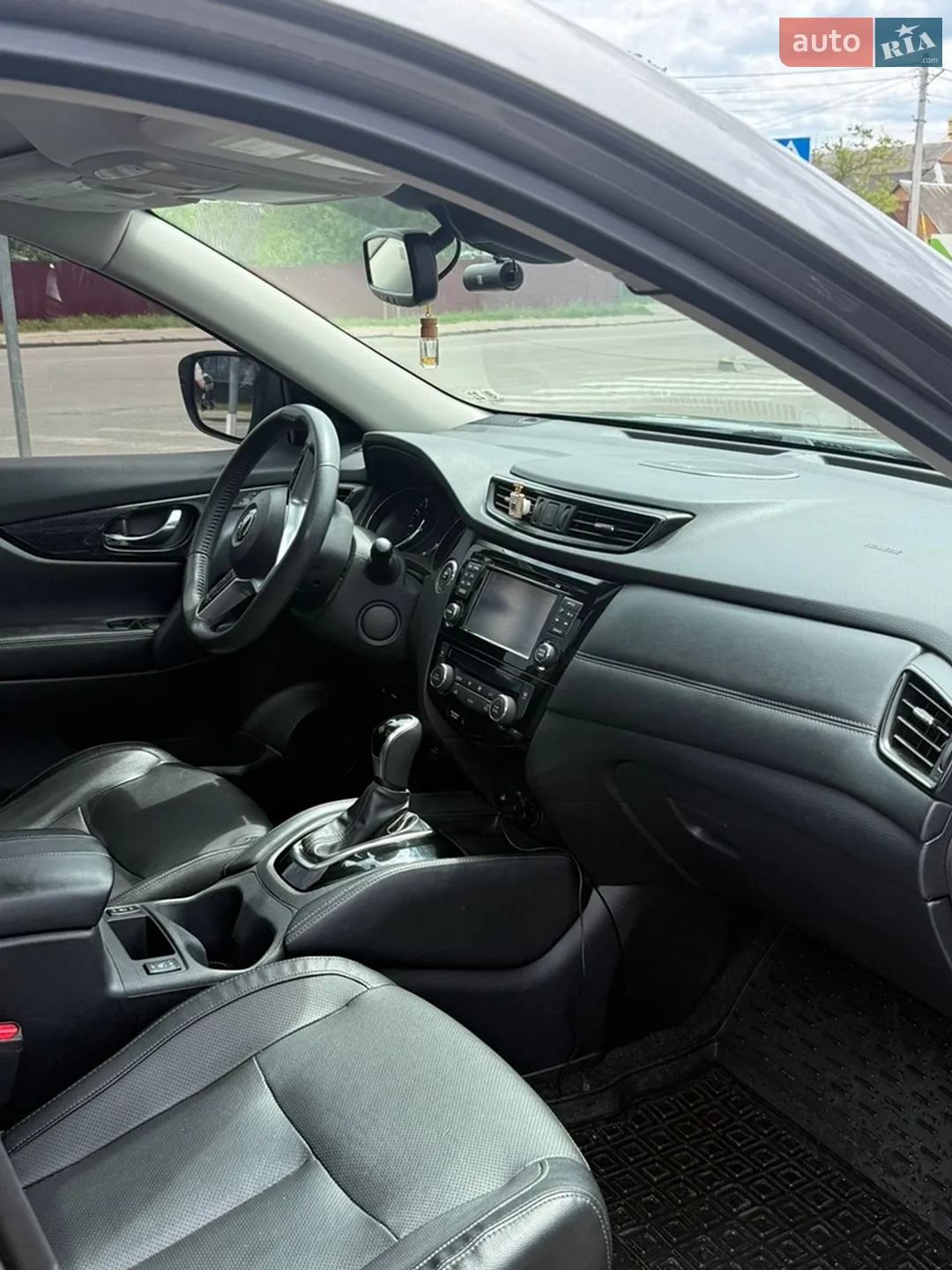 2017 Nissan Rogue - мініатюра 3