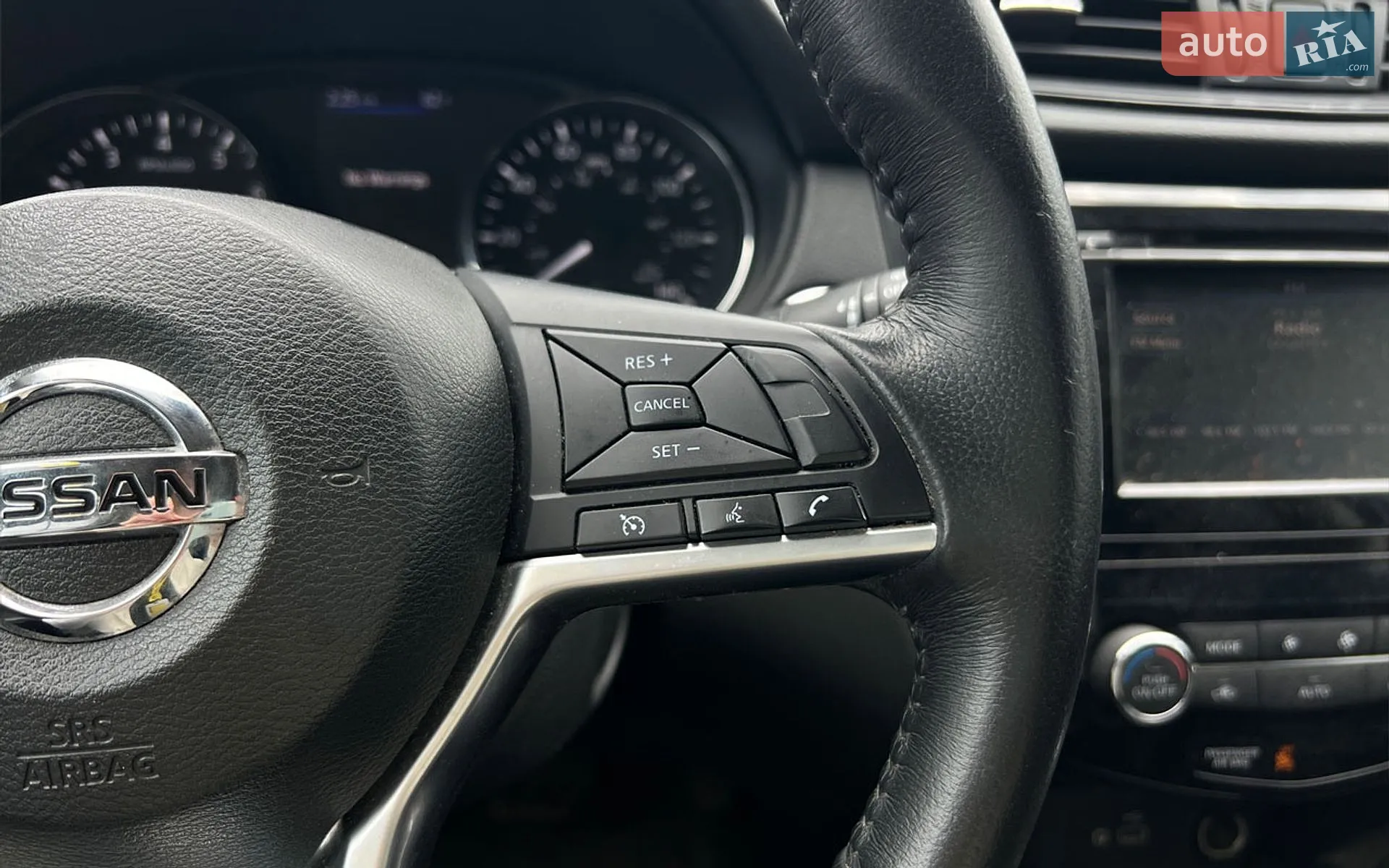 2018 Nissan Rogue - мініатюра 13