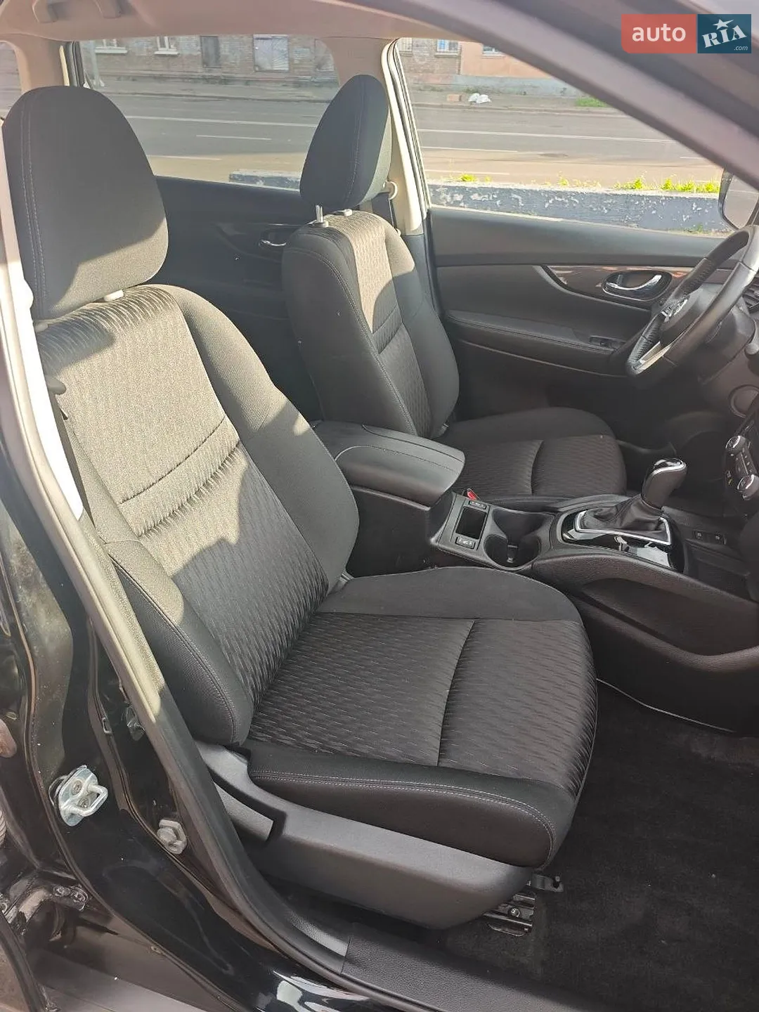 2018 Nissan Rogue - мініатюра 8
