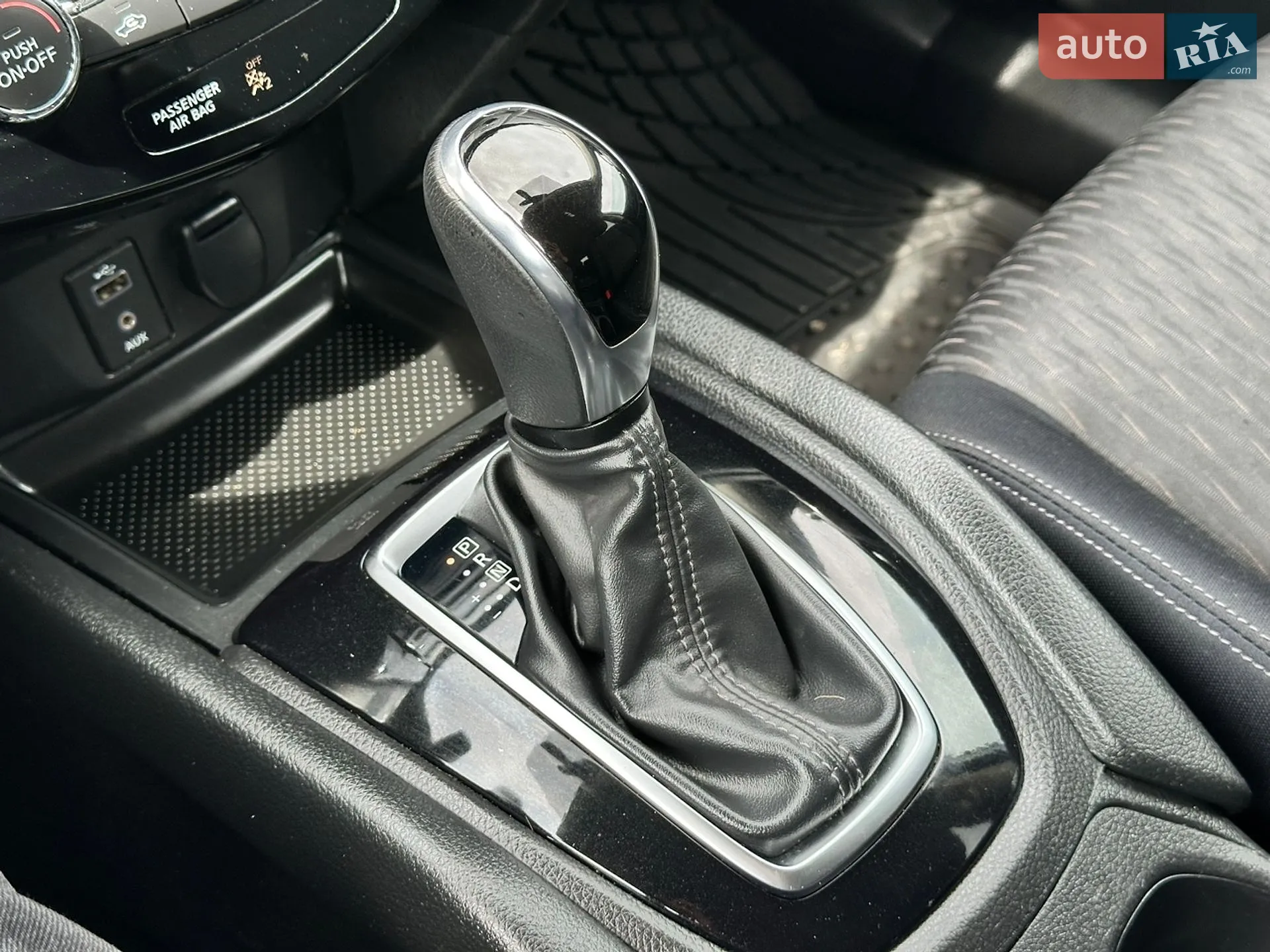 2017 Nissan Rogue - мініатюра 60