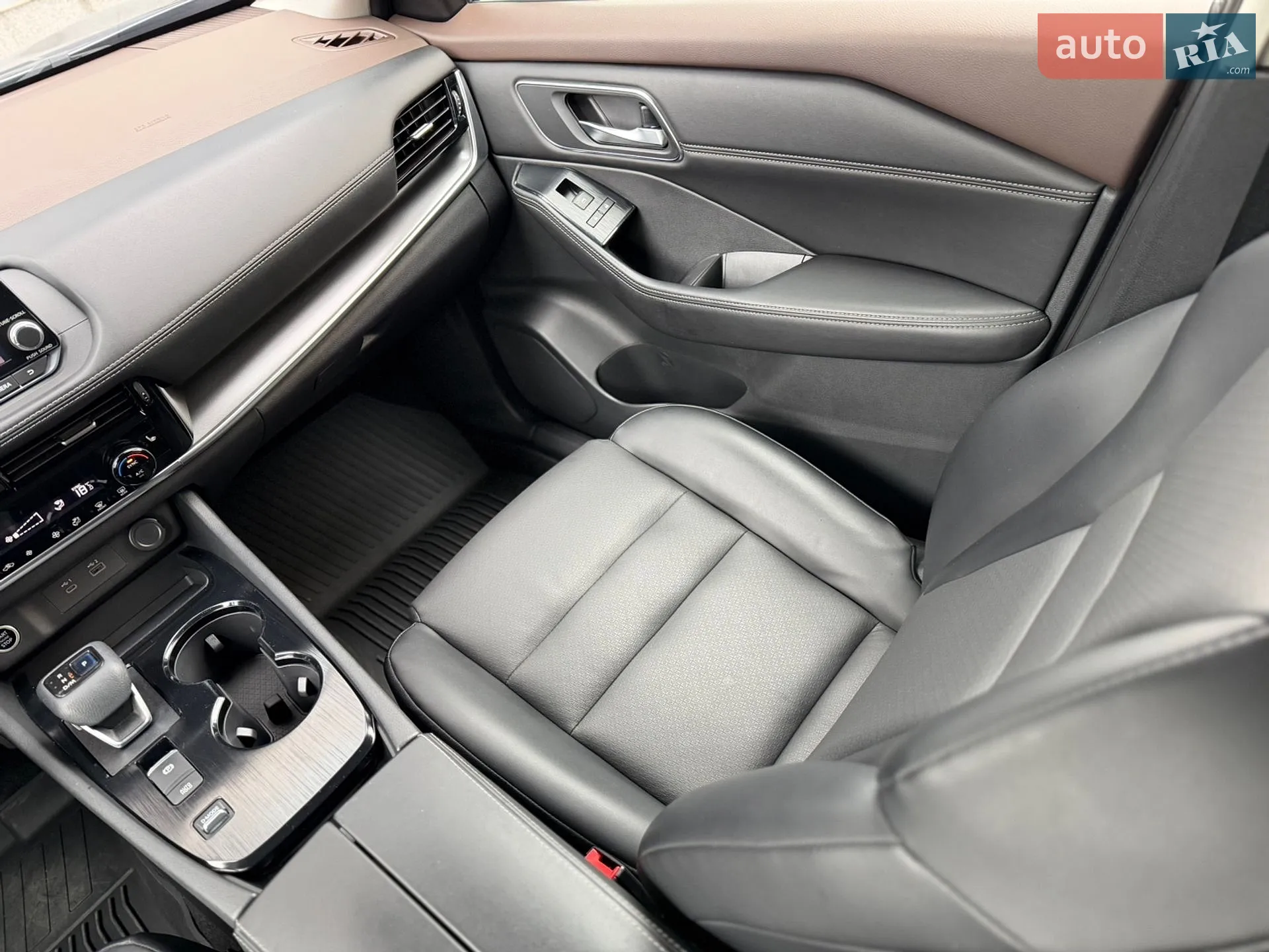 2021 Nissan Rogue - мініатюра 28