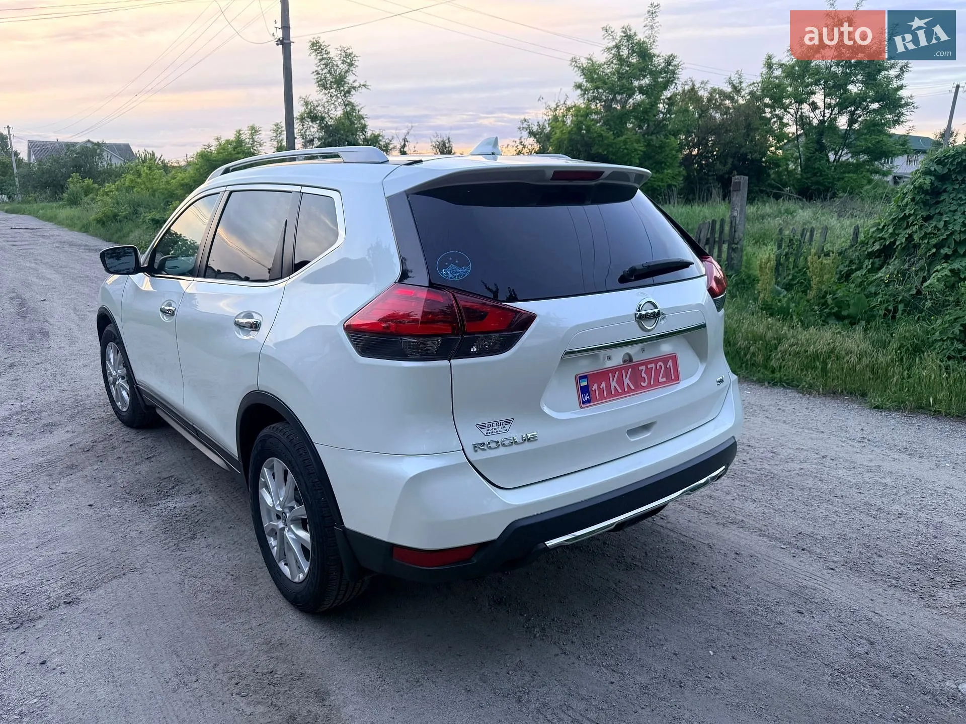 2017 Nissan Rogue - мініатюра 2