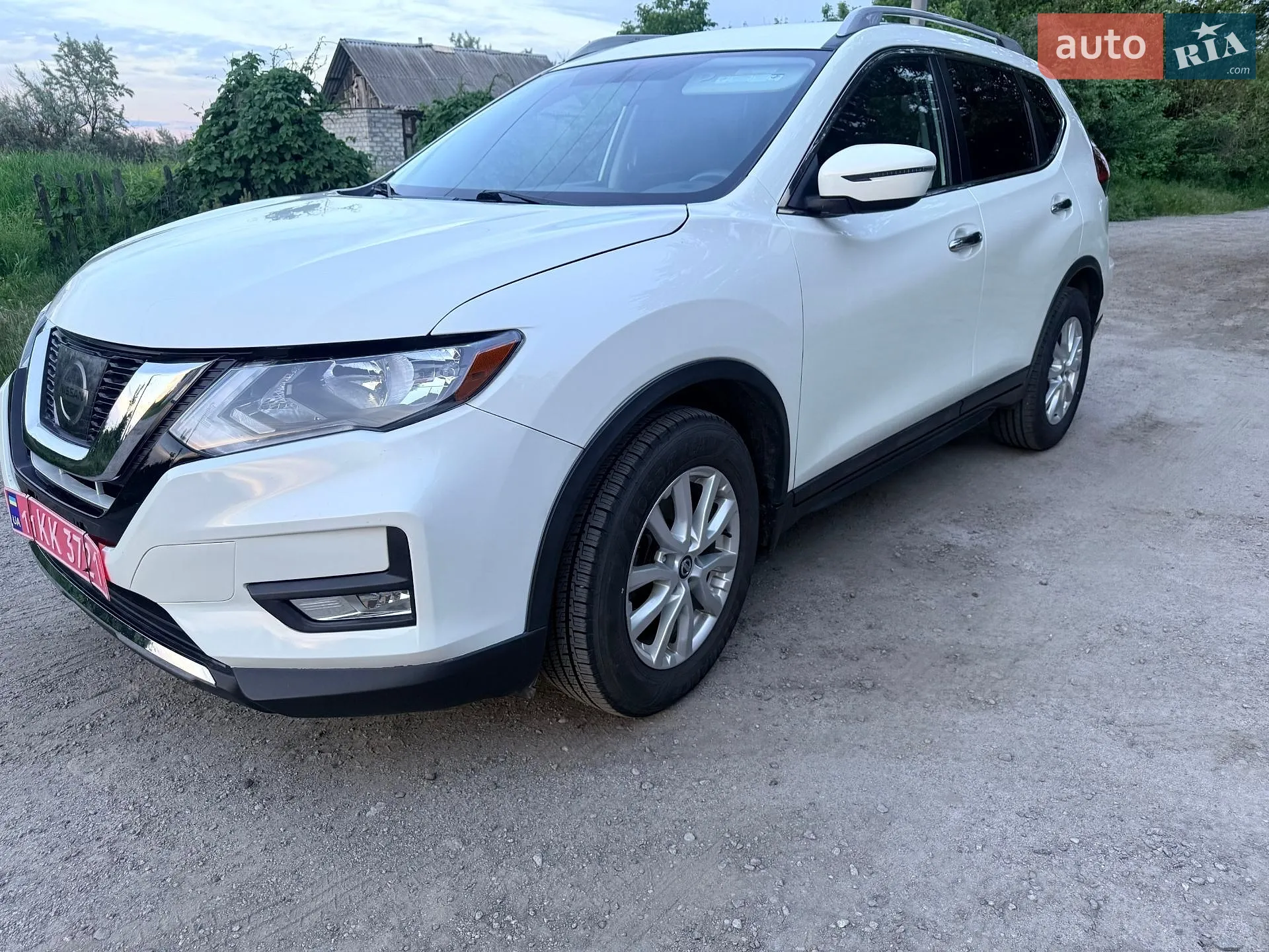 2017 Nissan Rogue - фото 1