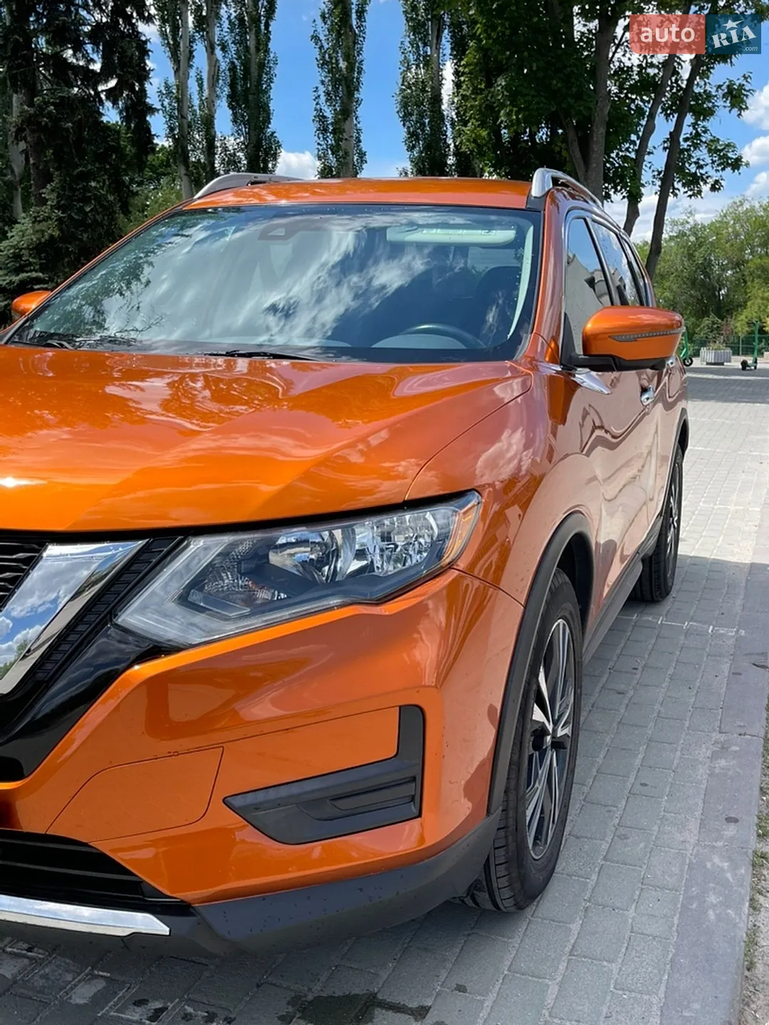 2019 Nissan Rogue - мініатюра 2