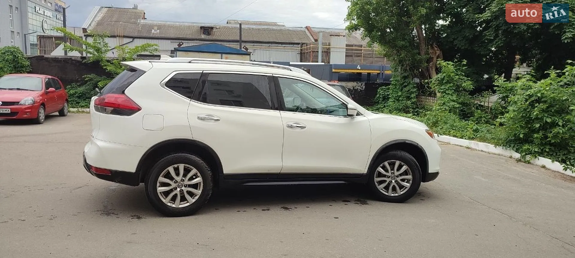 2017 Nissan Rogue - мініатюра 3