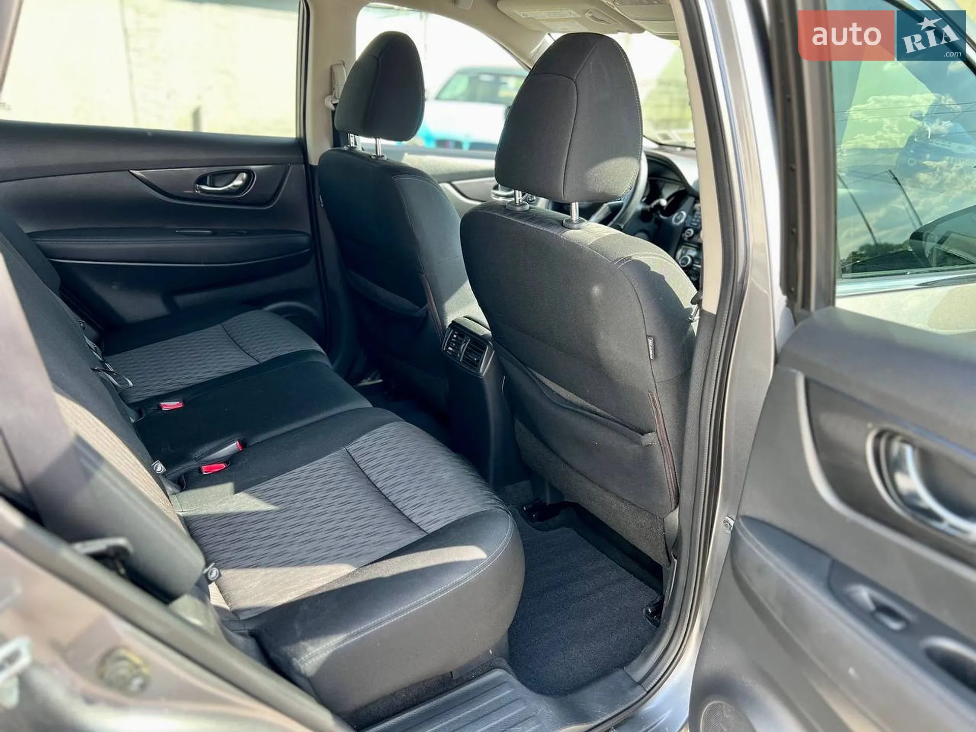 2016 Nissan Rogue - мініатюра 18