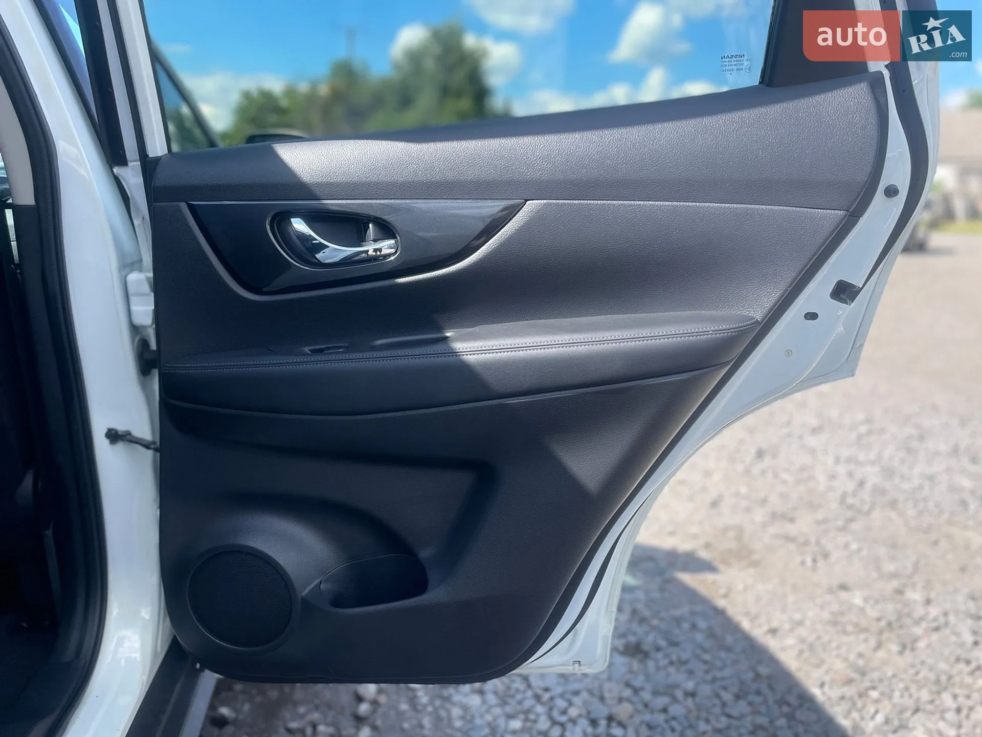 2017 Nissan Rogue - мініатюра 16
