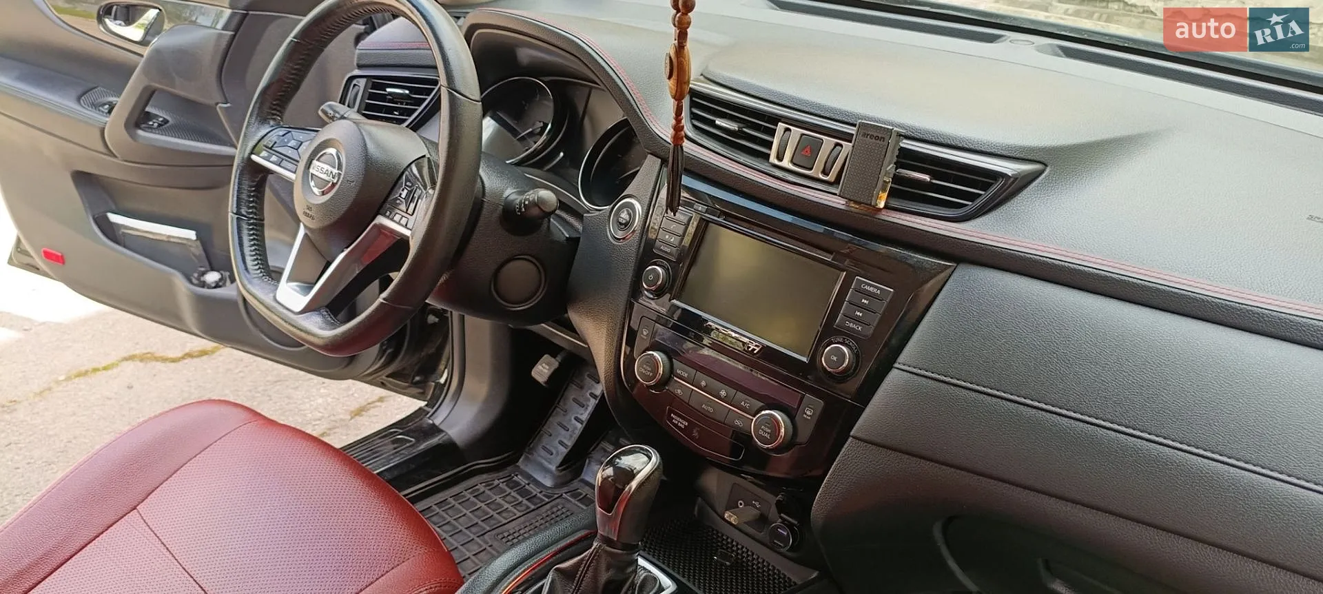 2018 Nissan Rogue - мініатюра 16