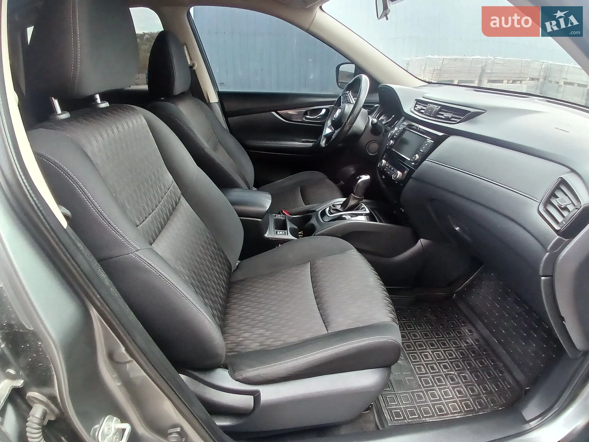 2018 Nissan Rogue - мініатюра 12