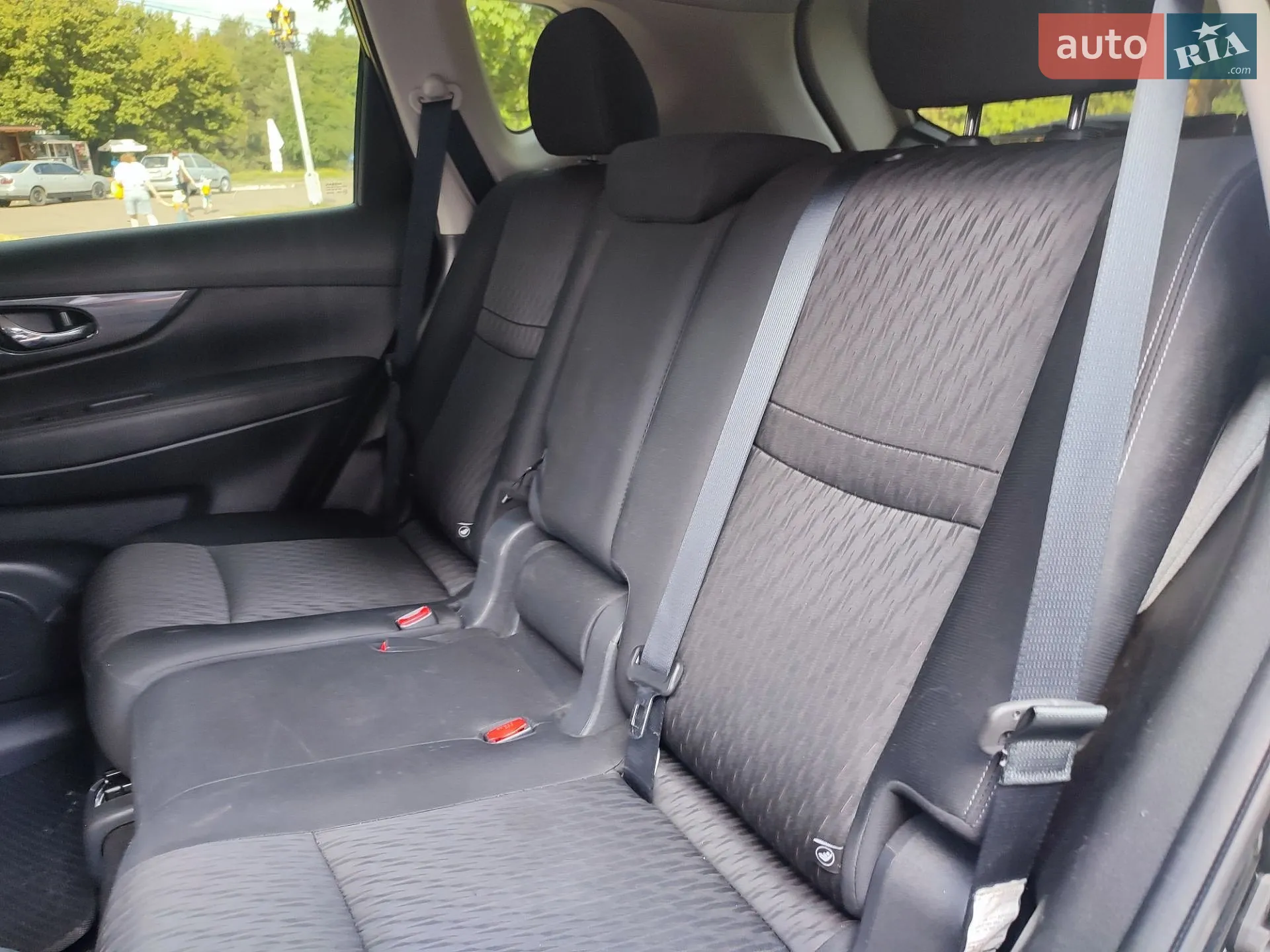 2017 Nissan Rogue - мініатюра 16