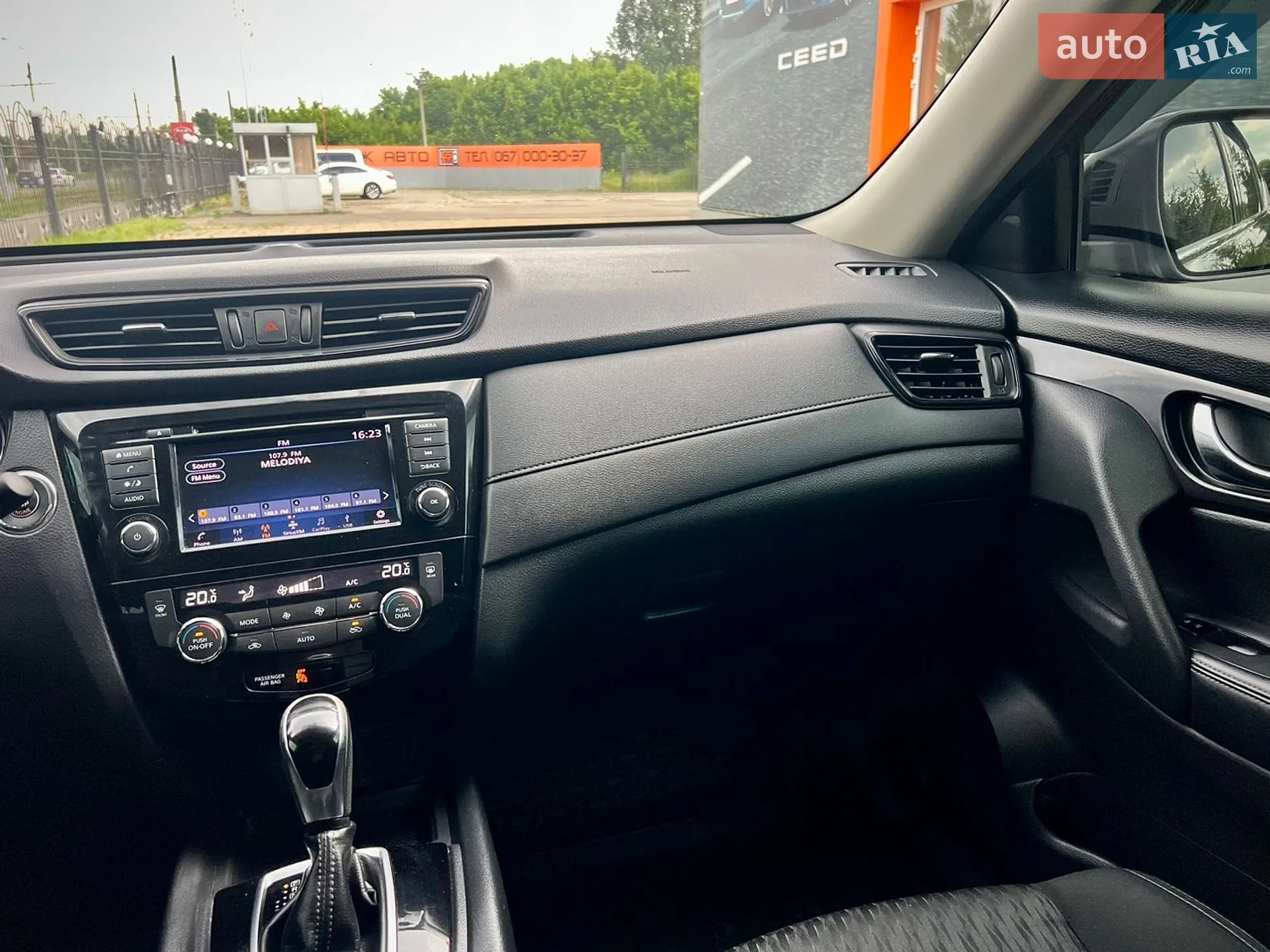 2018 Nissan Rogue - мініатюра 13