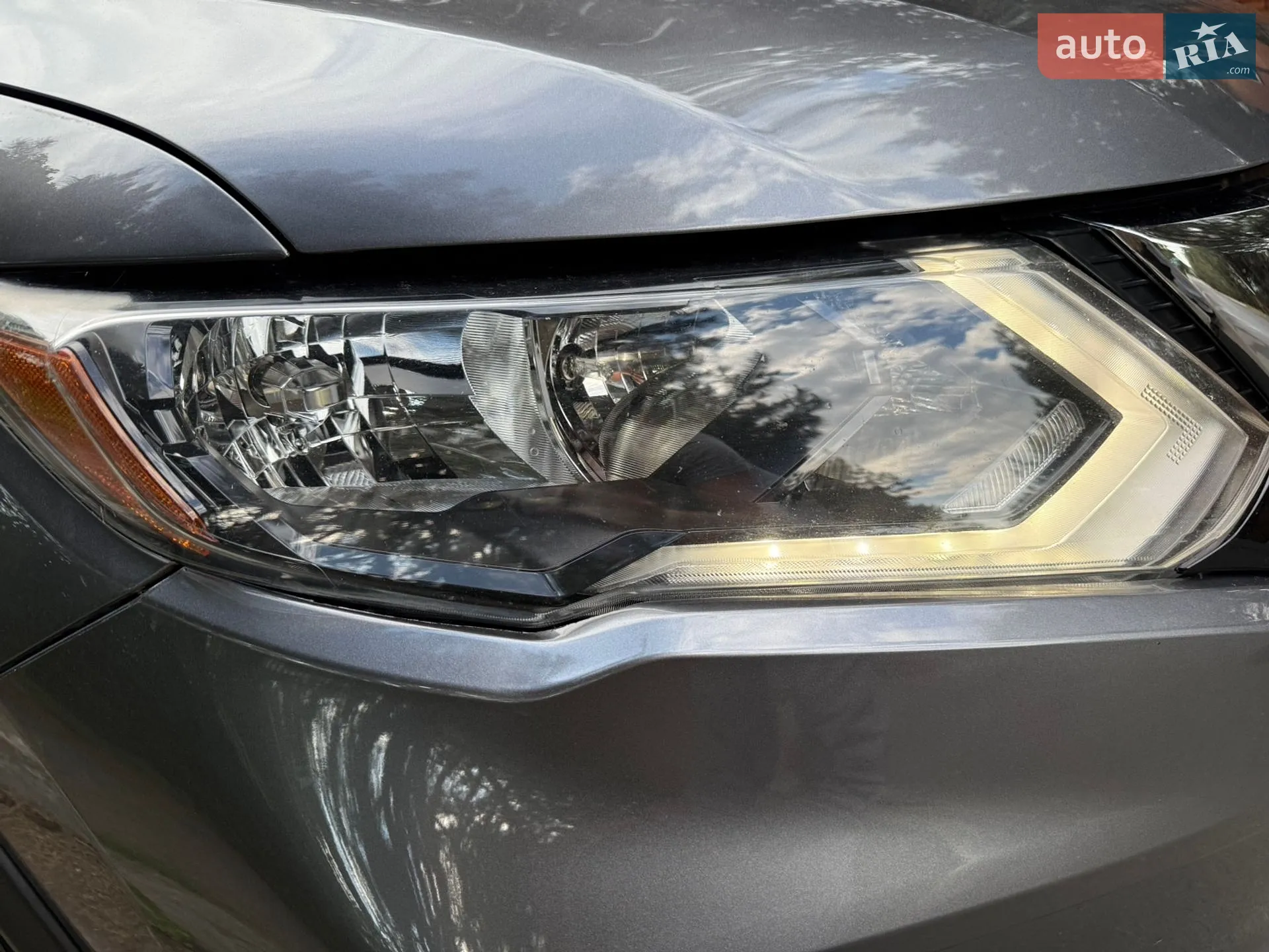 2018 Nissan Rogue - мініатюра 16