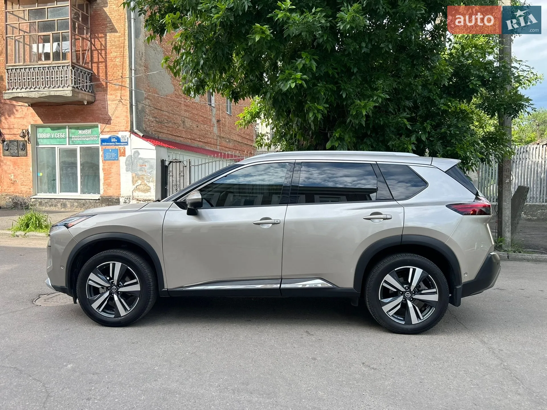 2021 Nissan Rogue - мініатюра 3