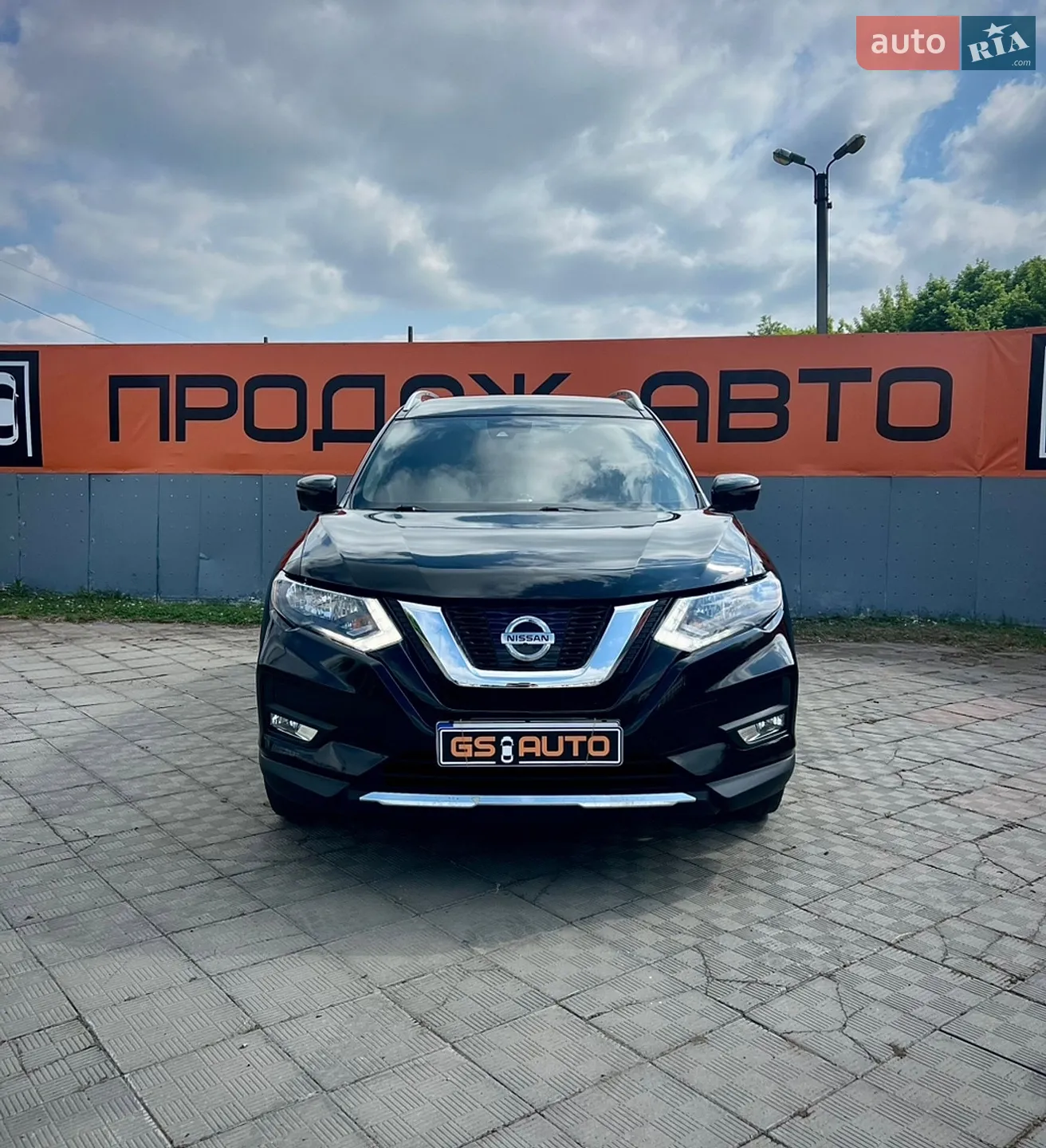 2017 Nissan Rogue - мініатюра 2