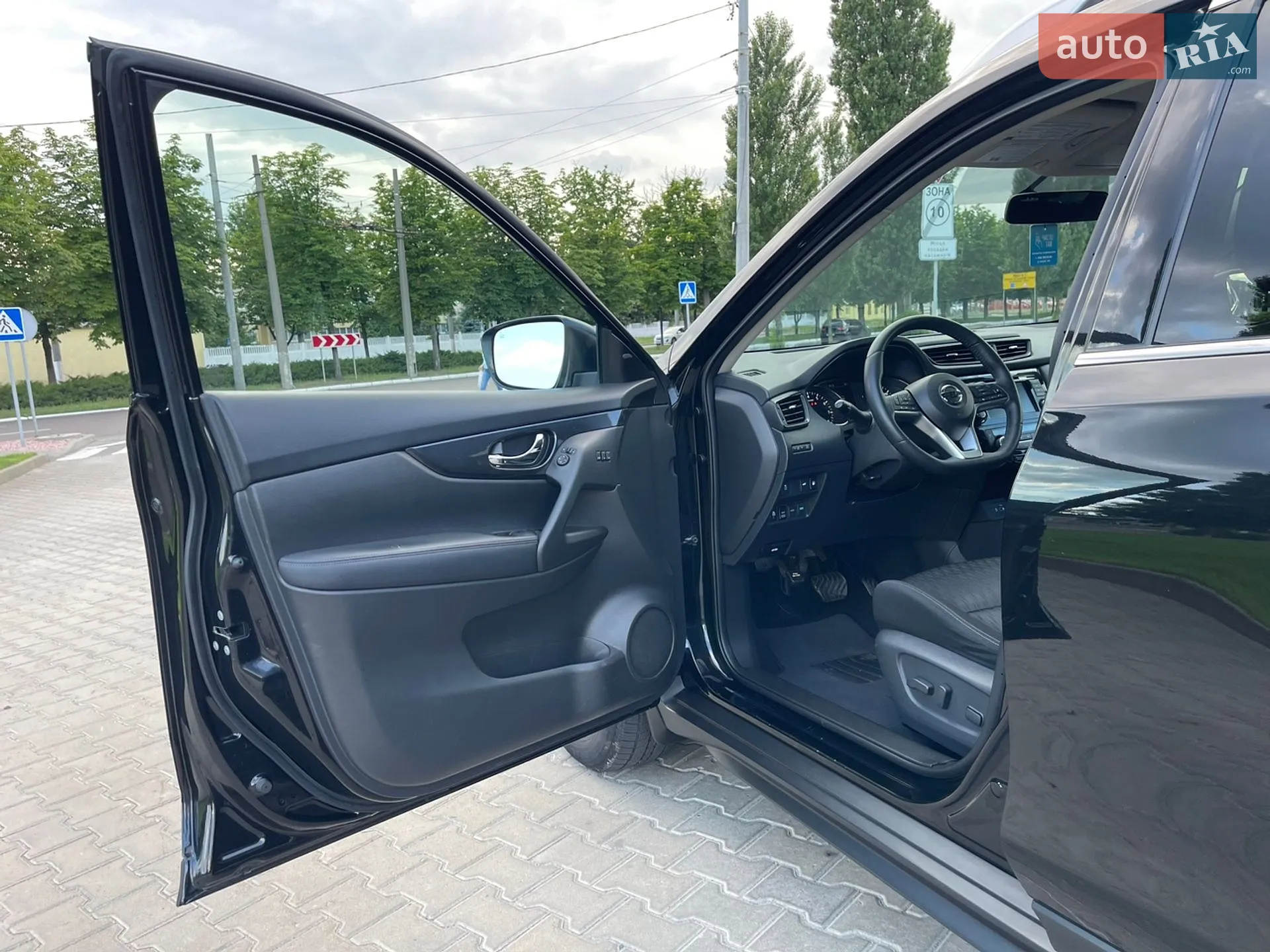 2018 Nissan Rogue - мініатюра 14