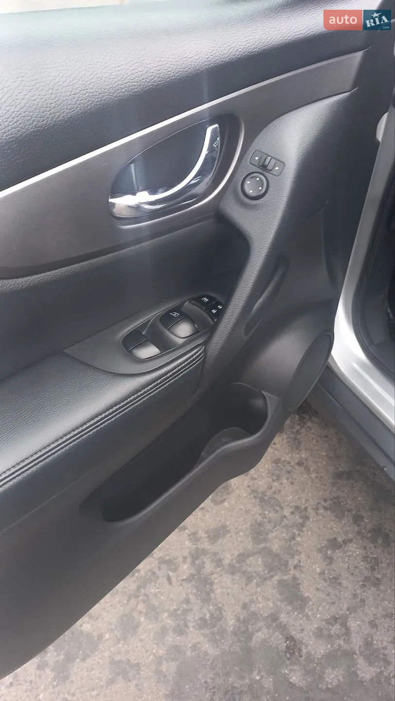 2015 Nissan Rogue - мініатюра 6