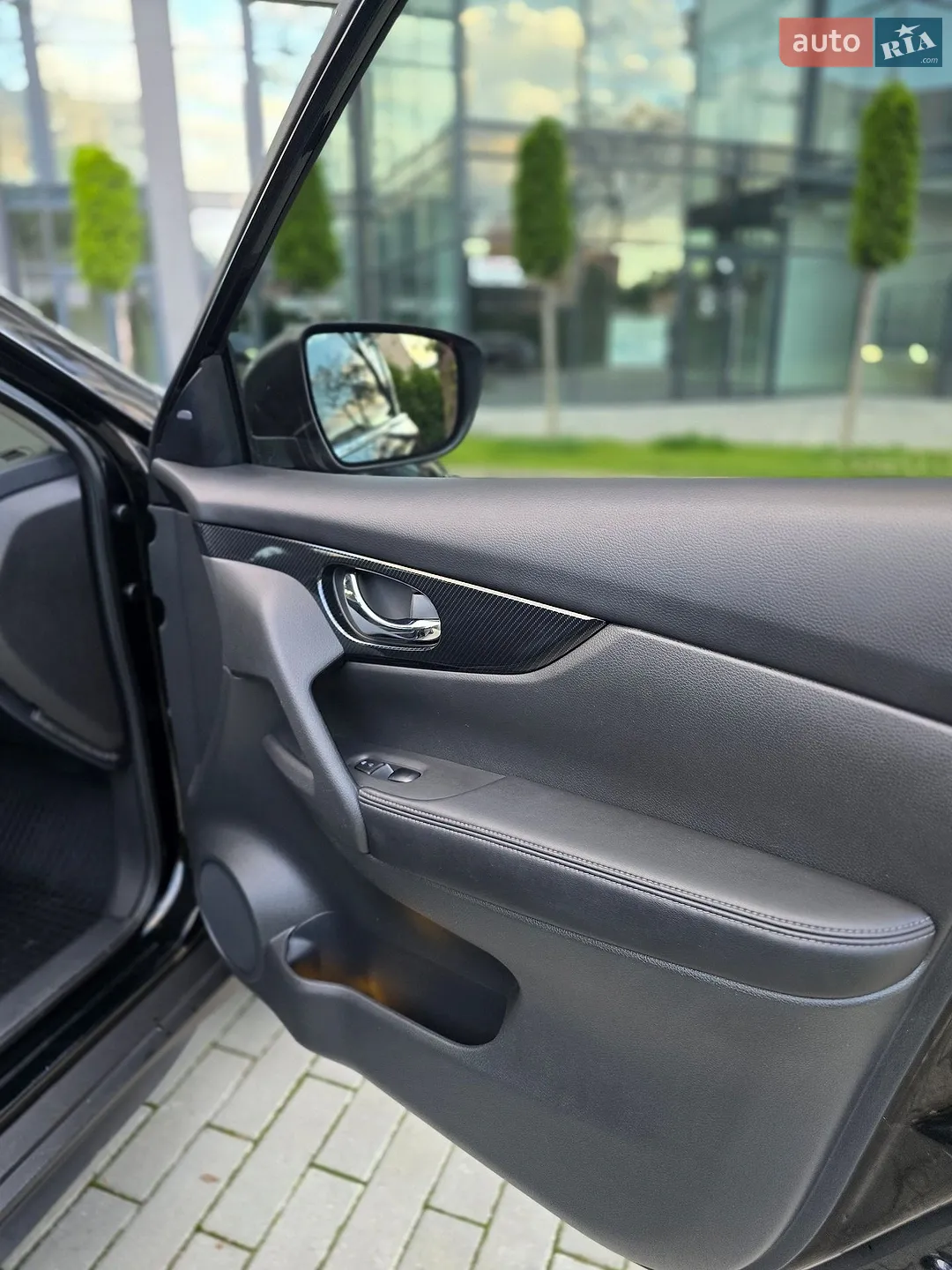 2017 Nissan Rogue - мініатюра 35