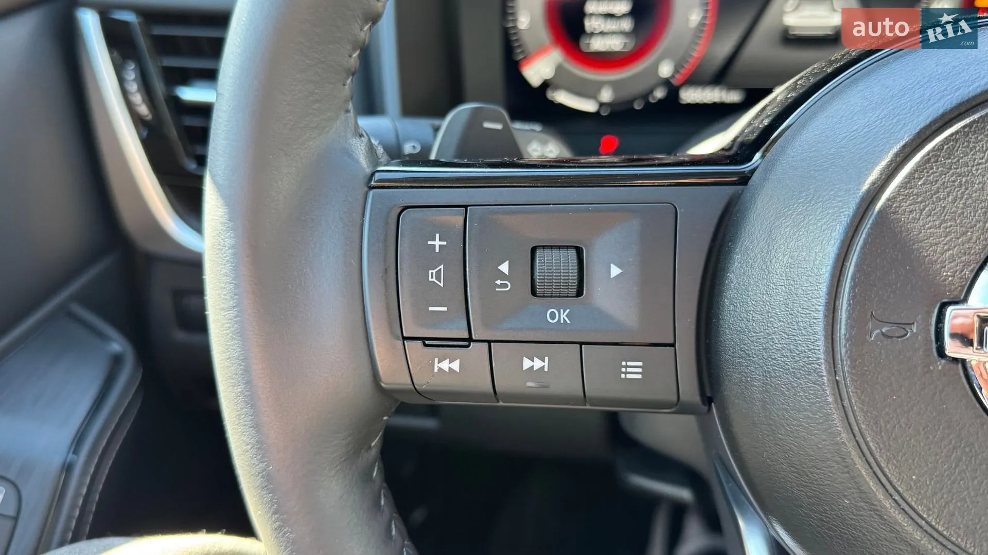 2021 Nissan Rogue - мініатюра 21