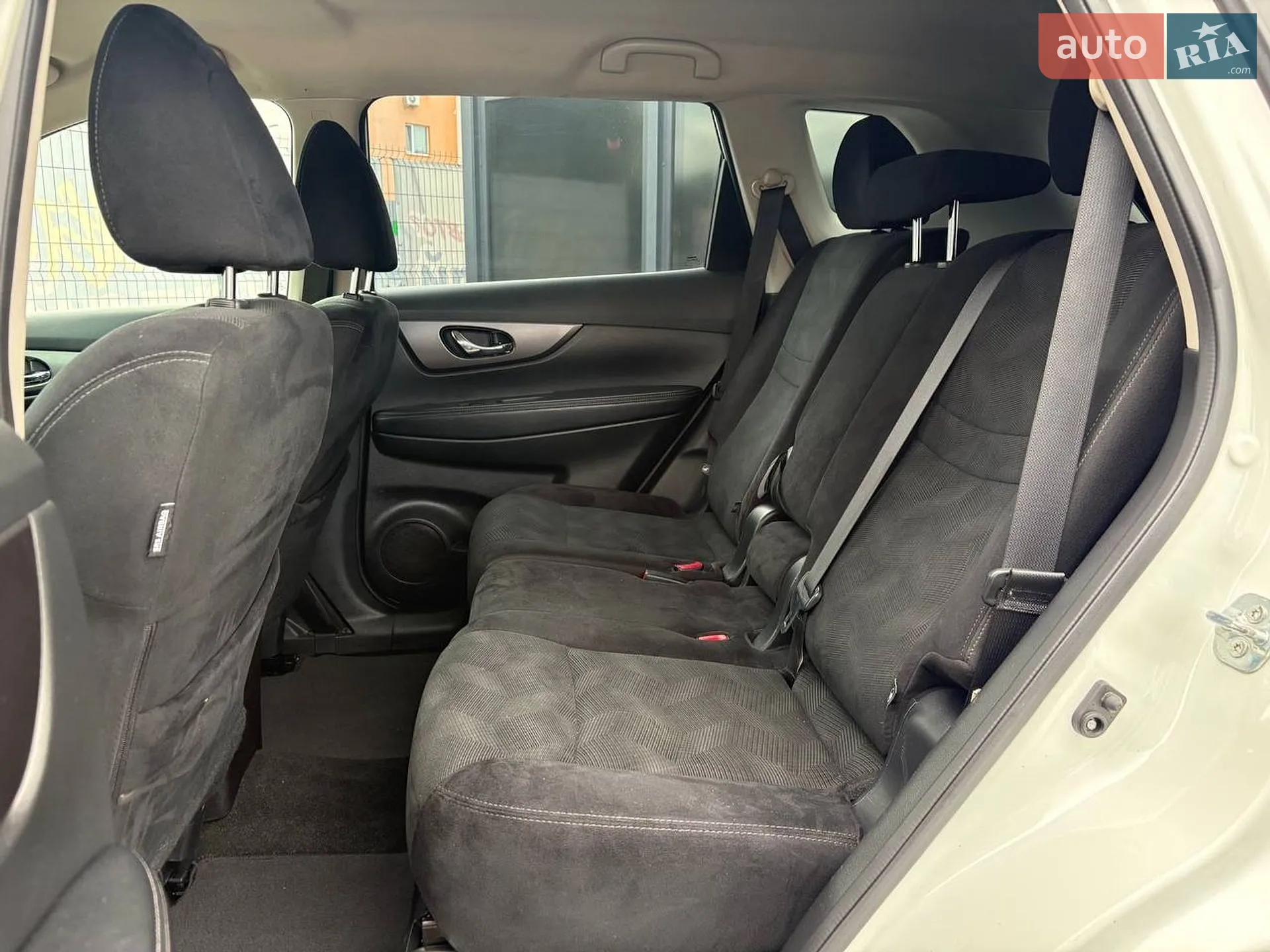 2016 Nissan Rogue - мініатюра 9