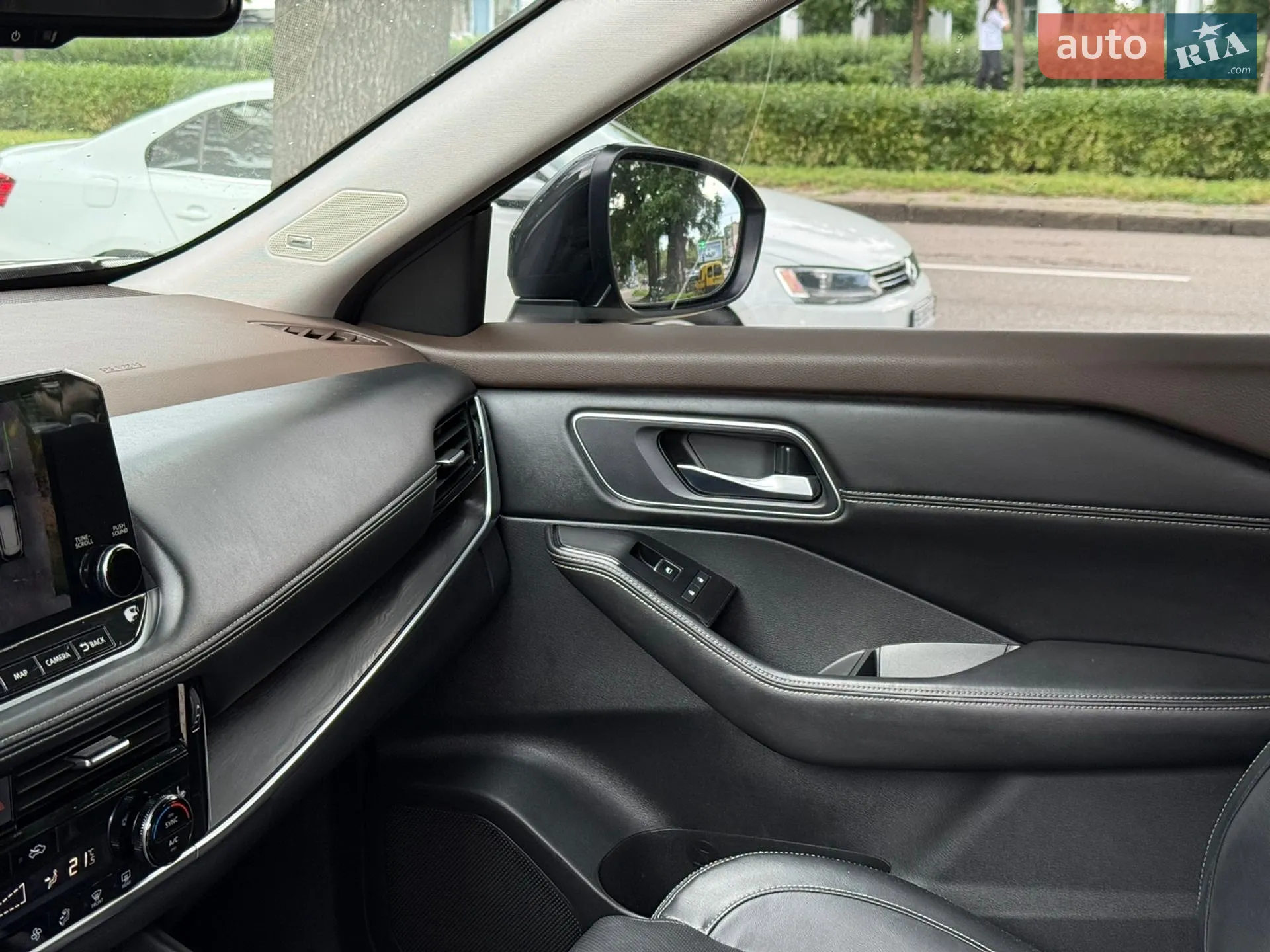 2020 Nissan Rogue - мініатюра 19
