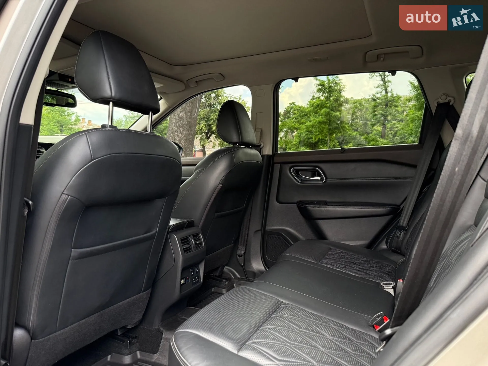 2020 Nissan Rogue - мініатюра 47