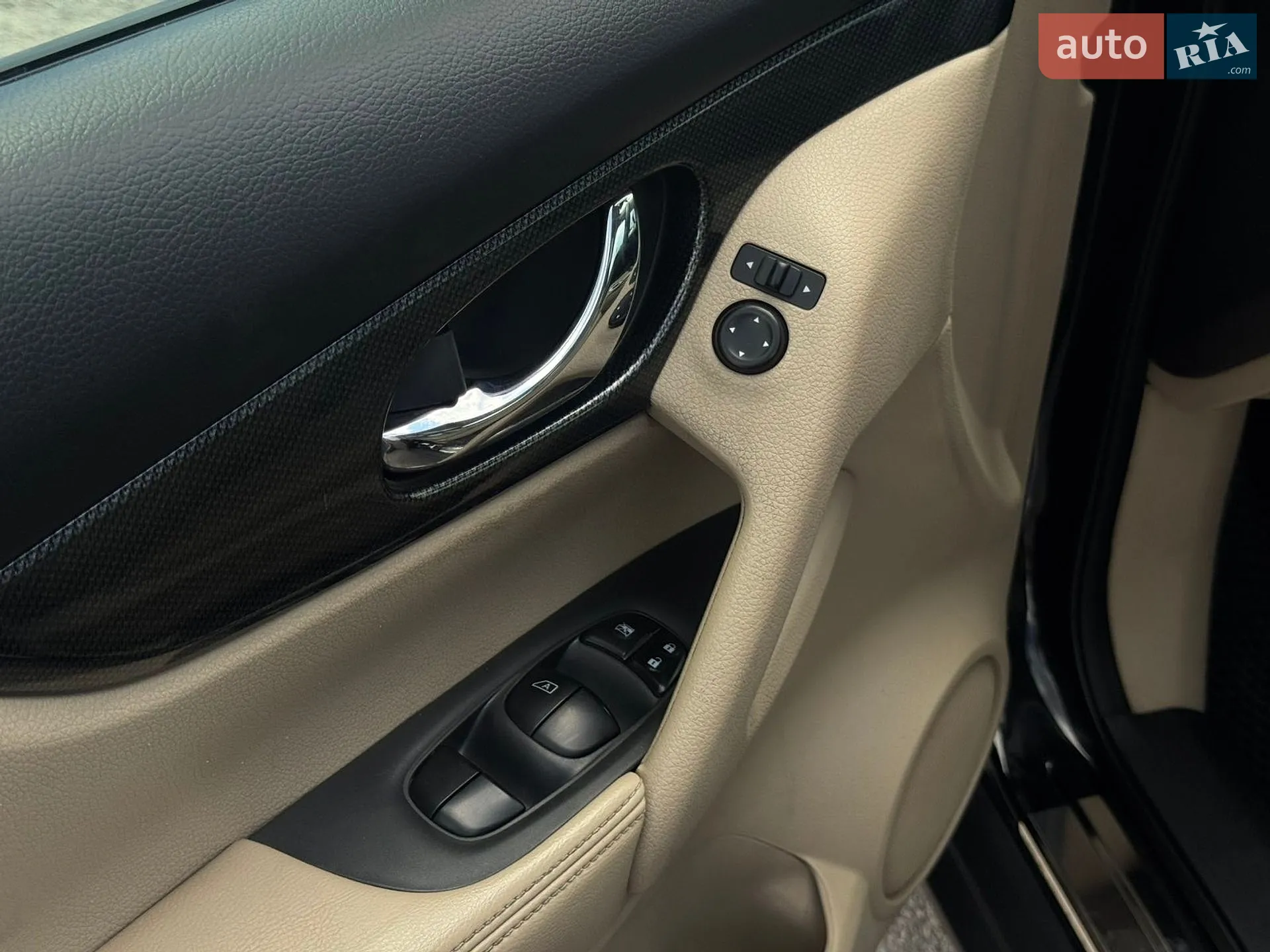 2016 Nissan Rogue - мініатюра 13