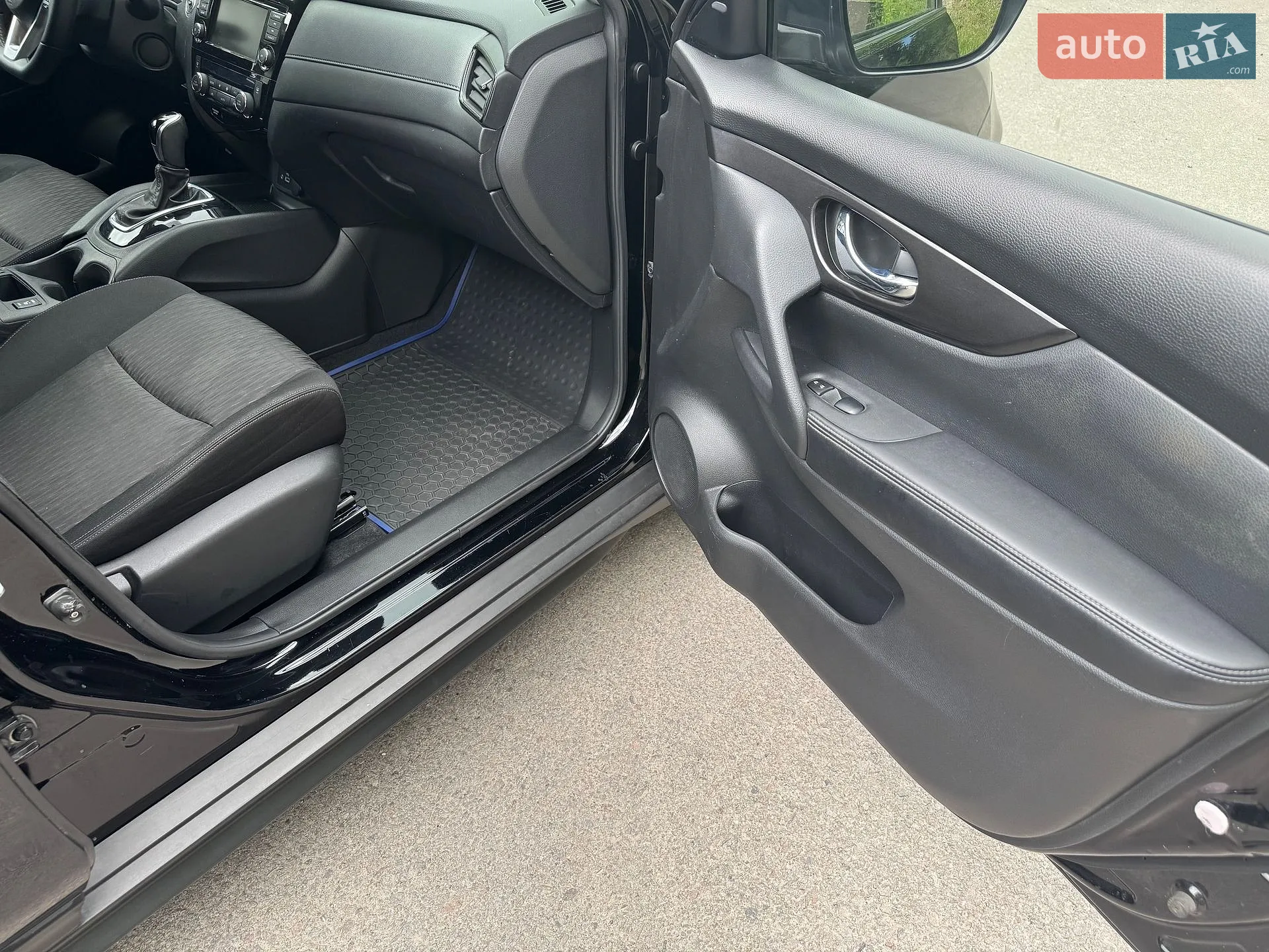 2020 Nissan Rogue - мініатюра 27