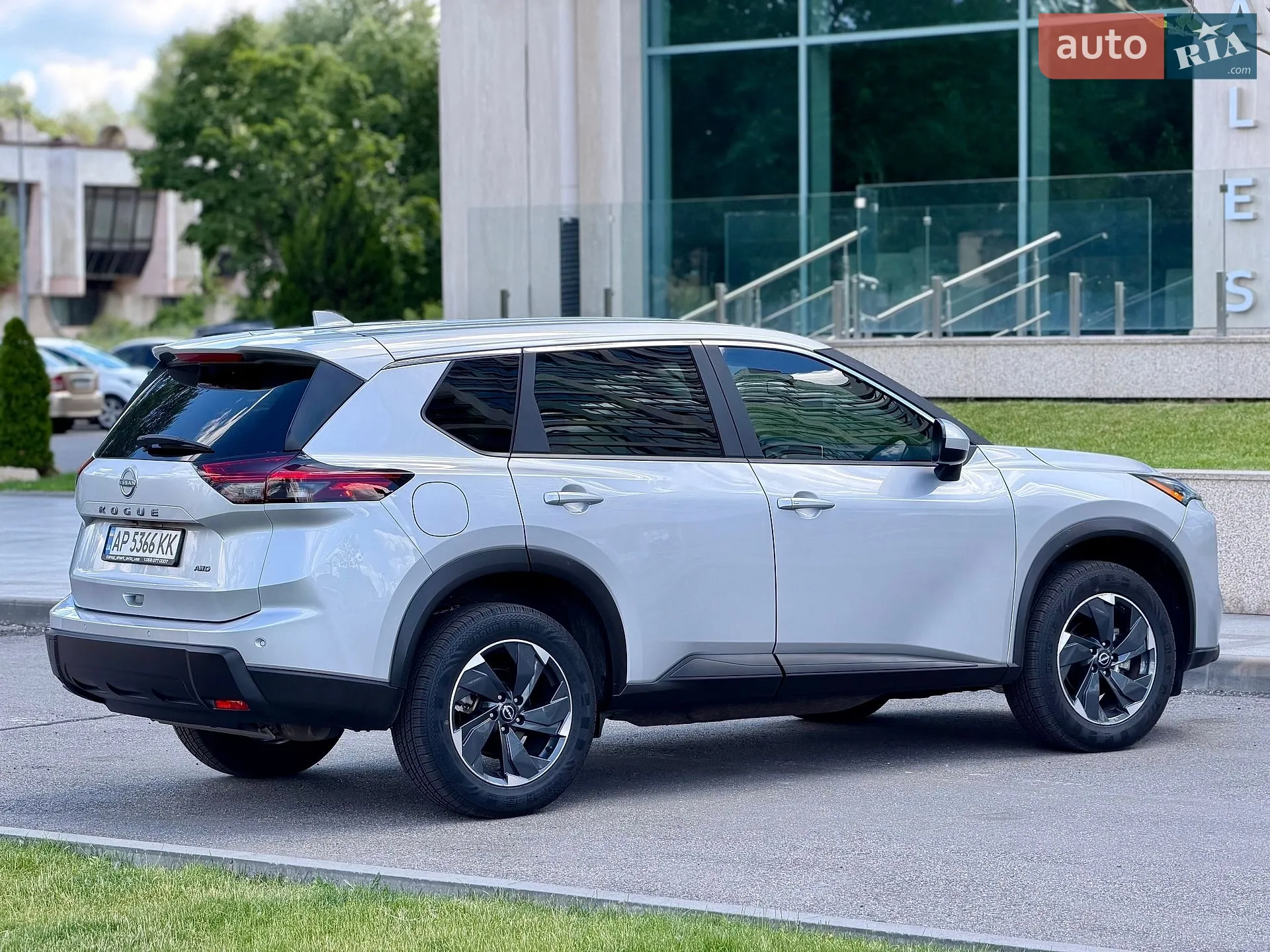 2025 Nissan Rogue - мініатюра 8