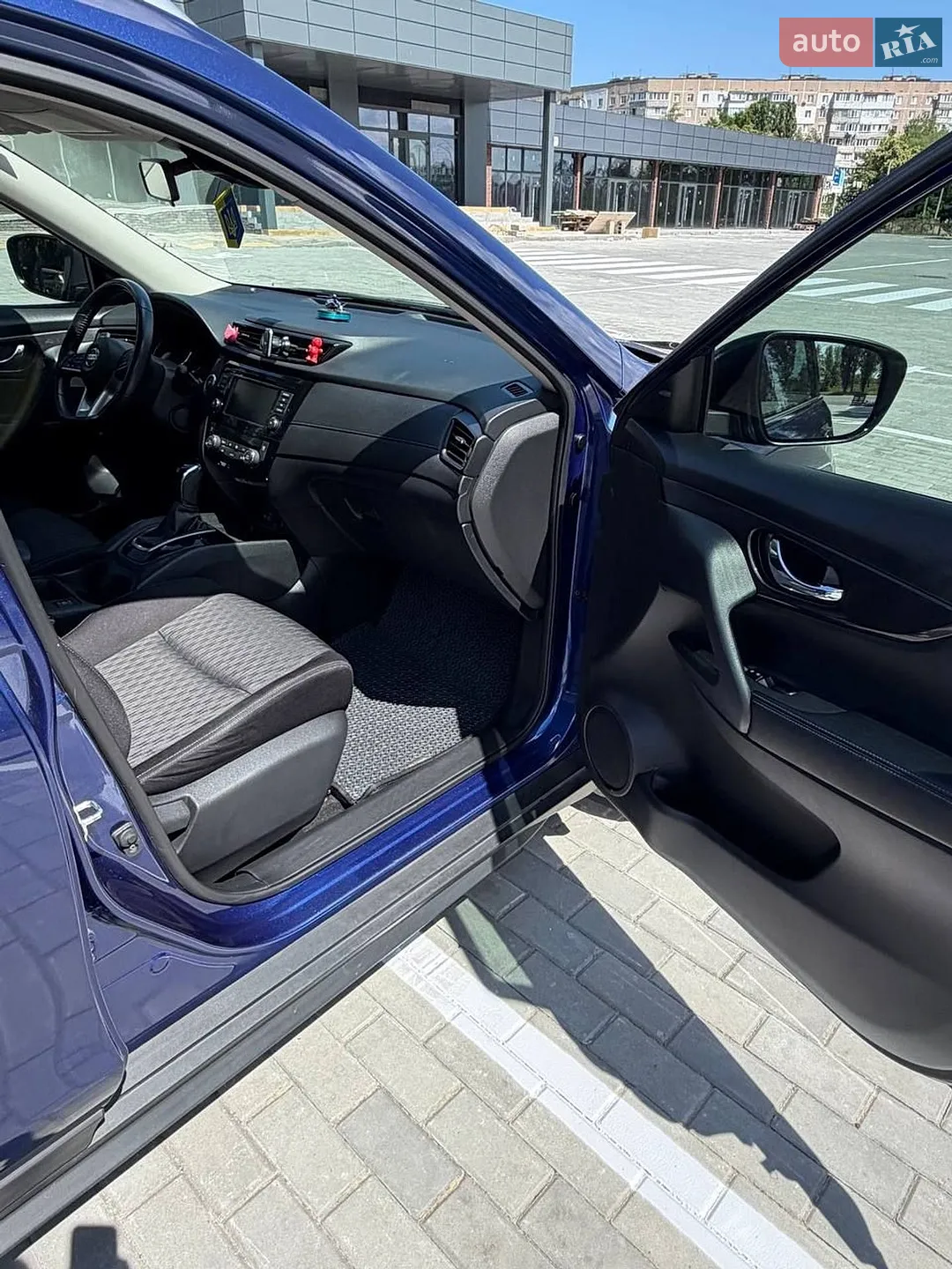 2019 Nissan Rogue - мініатюра 11