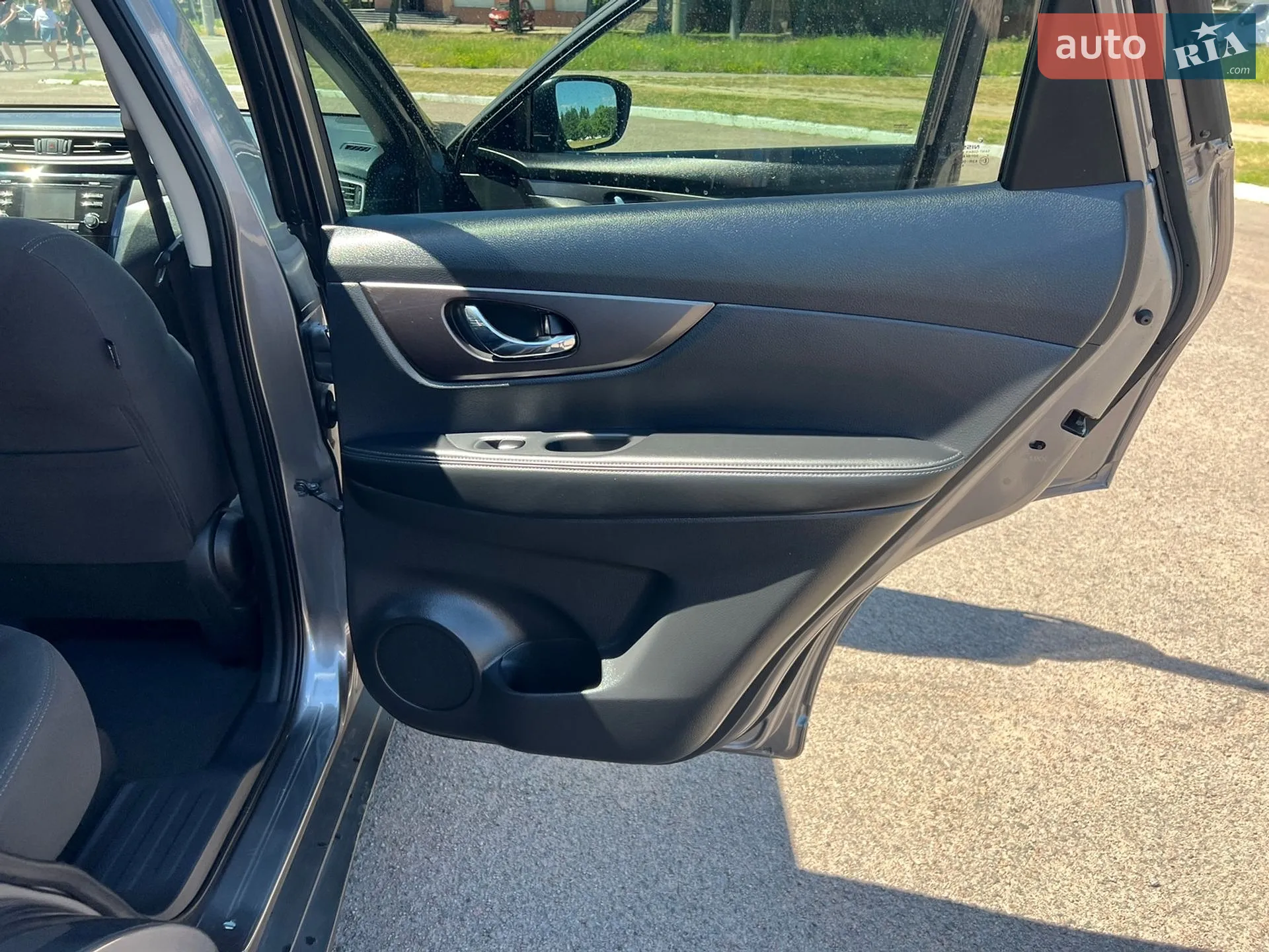 2016 Nissan Rogue - мініатюра 14