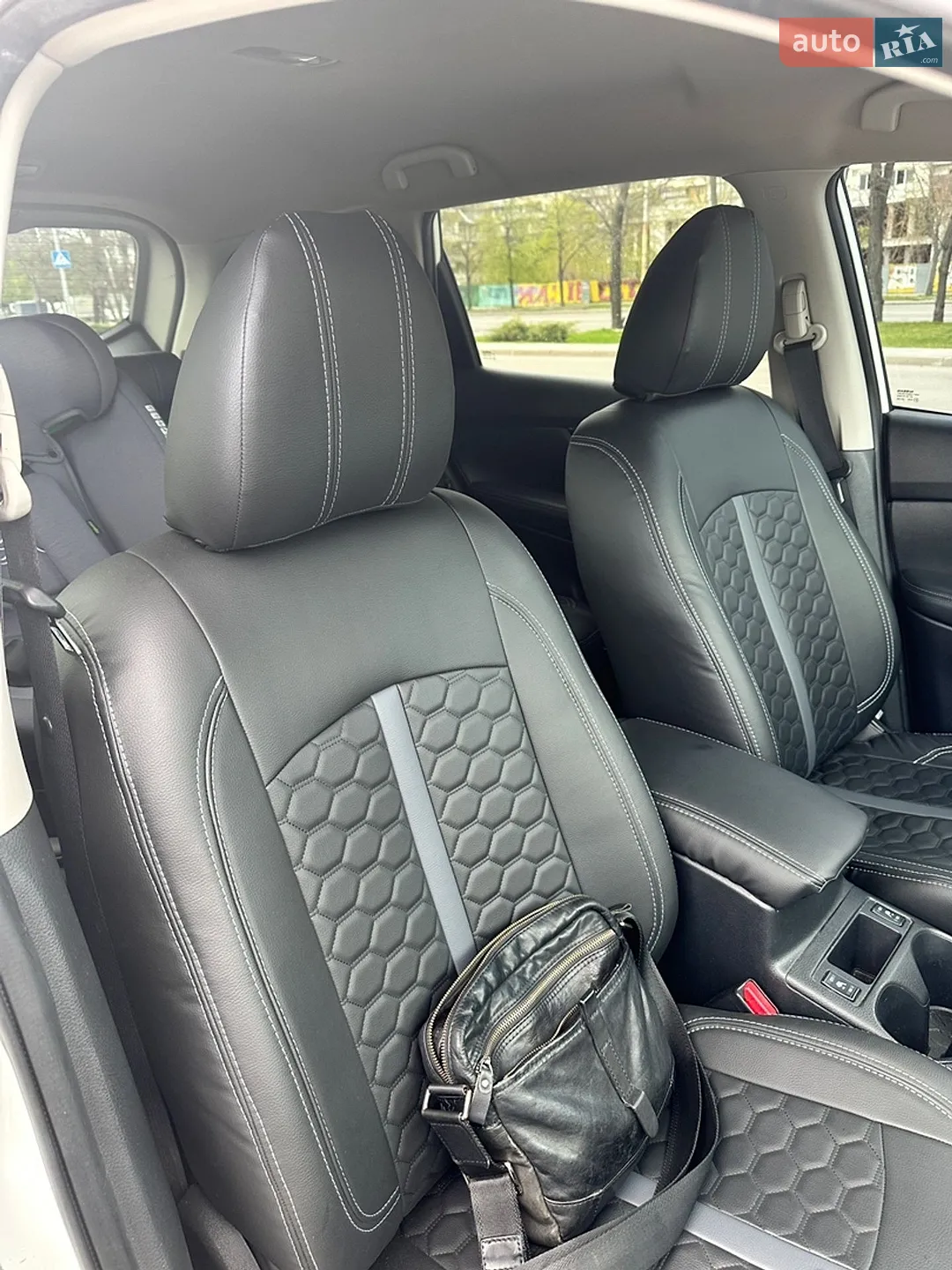 2017 Nissan Rogue - мініатюра 8