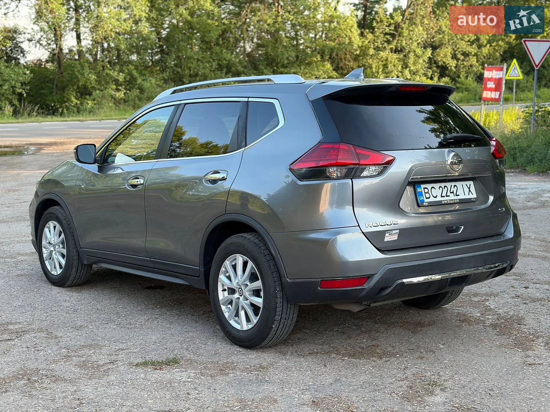 2018 Nissan Rogue - мініатюра 3