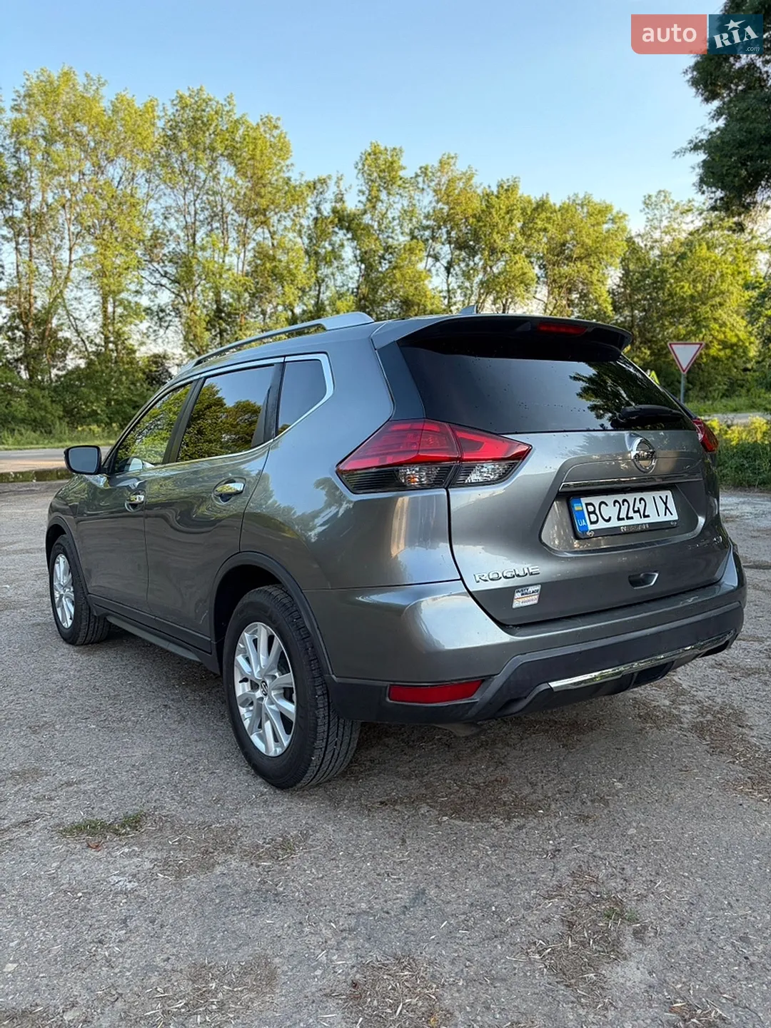 2018 Nissan Rogue - мініатюра 8