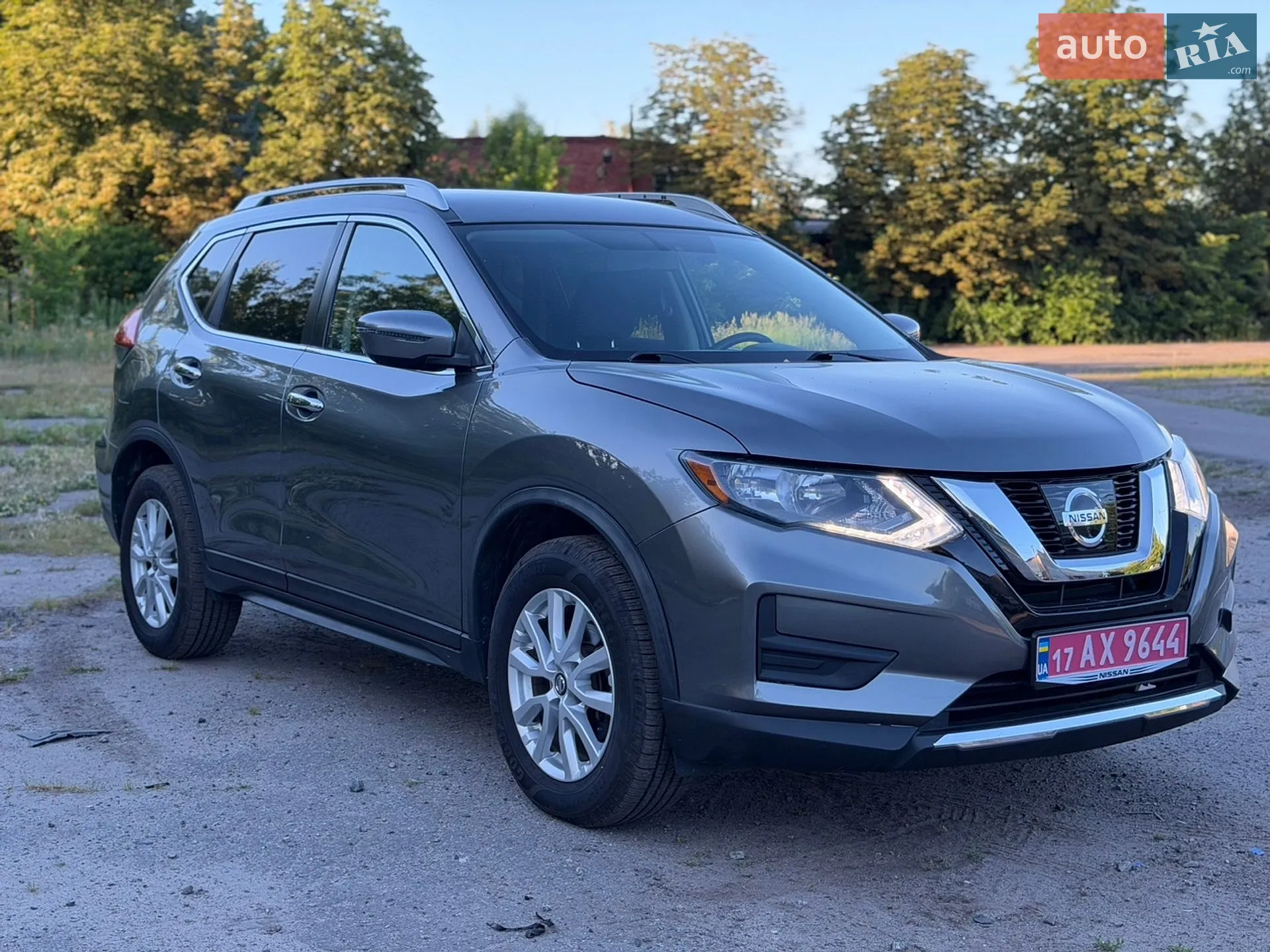 2018 Nissan Rogue - мініатюра 2