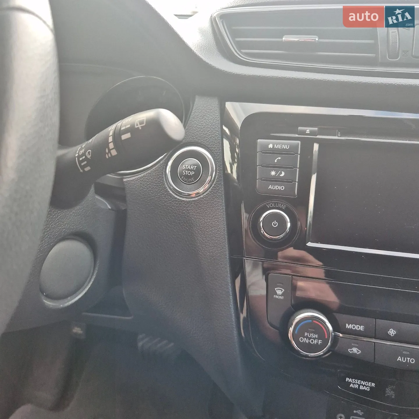 2018 Nissan Rogue - мініатюра 16