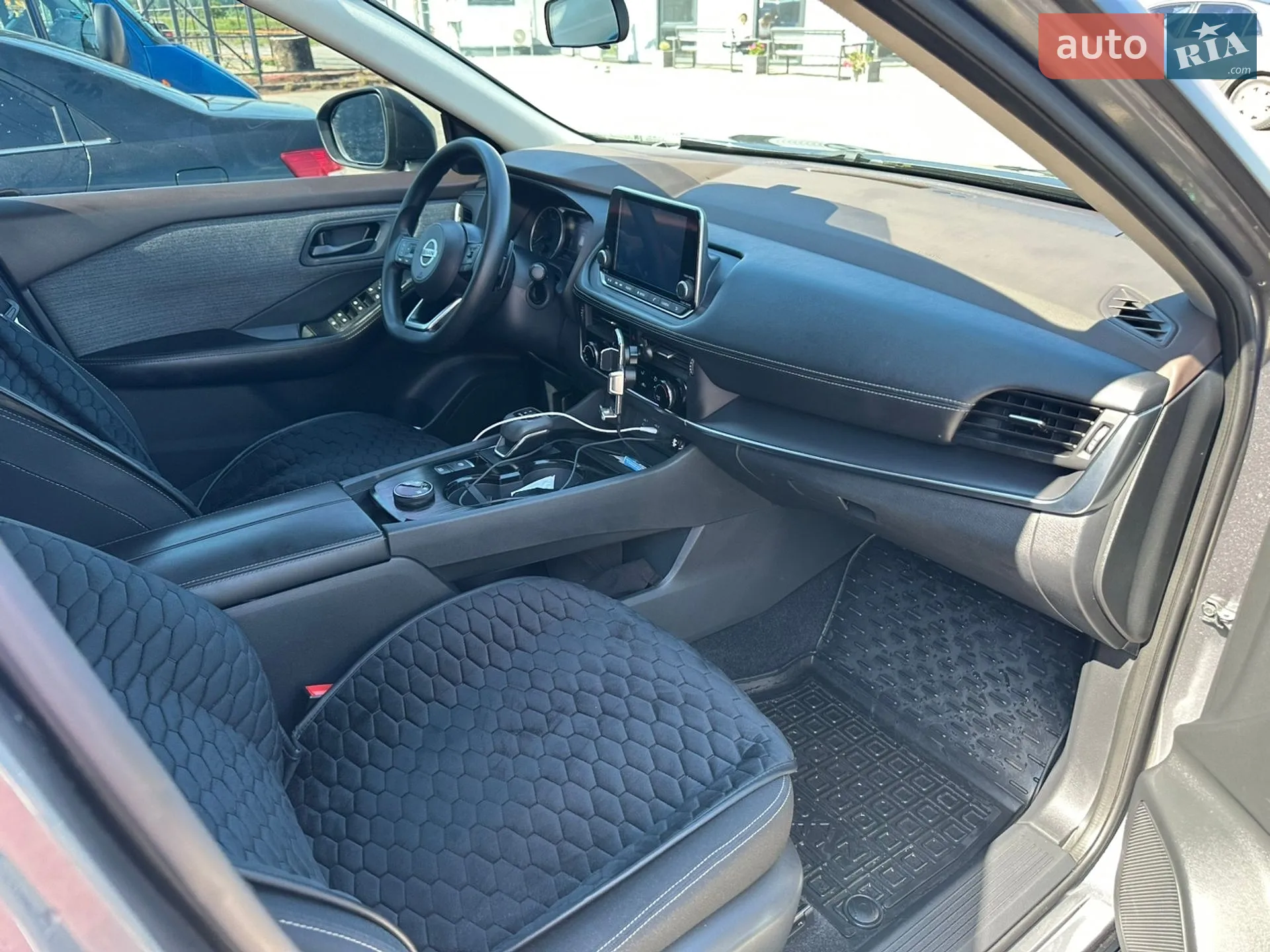 2021 Nissan Rogue - мініатюра 11