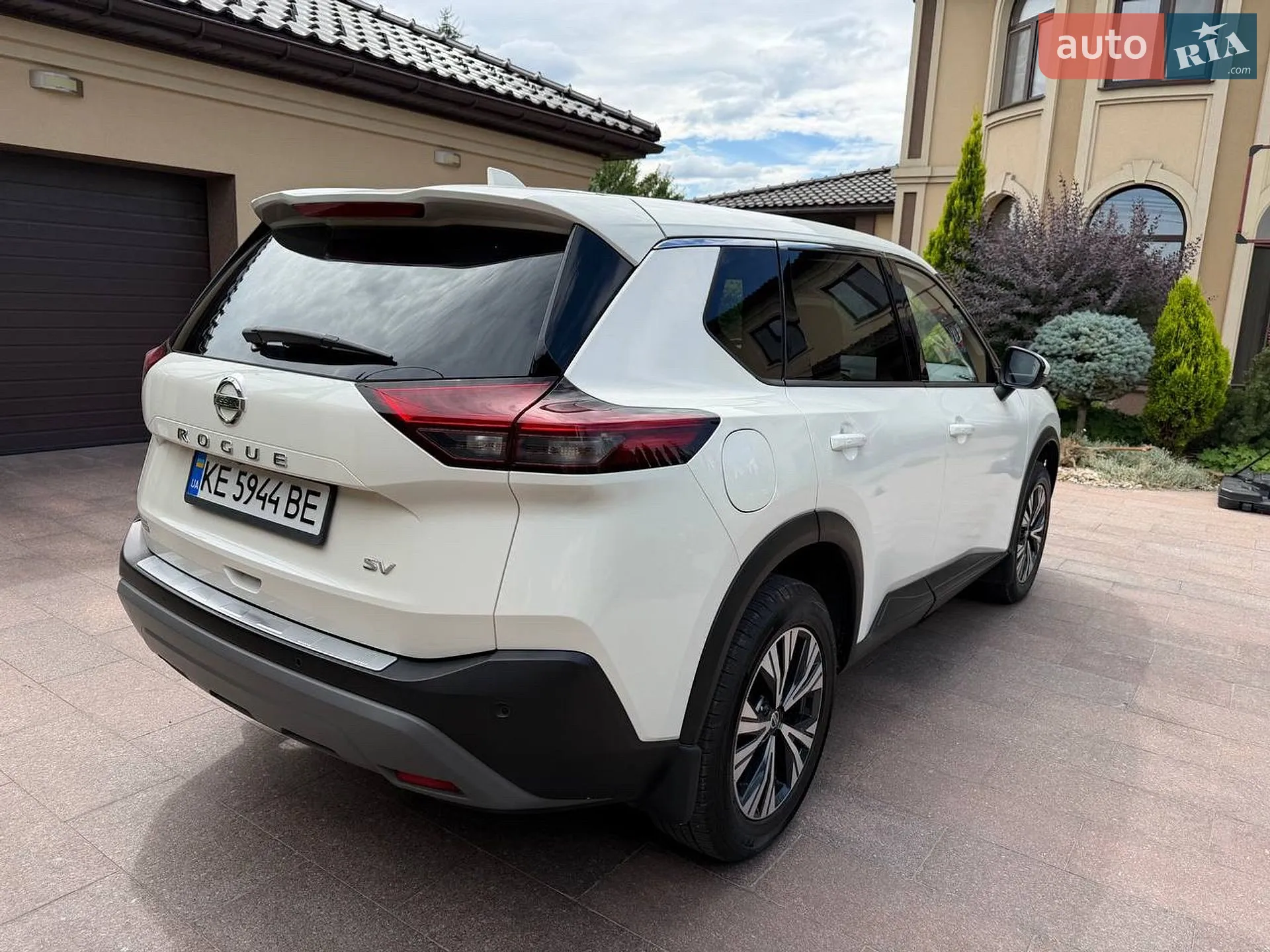 2020 Nissan Rogue - мініатюра 3