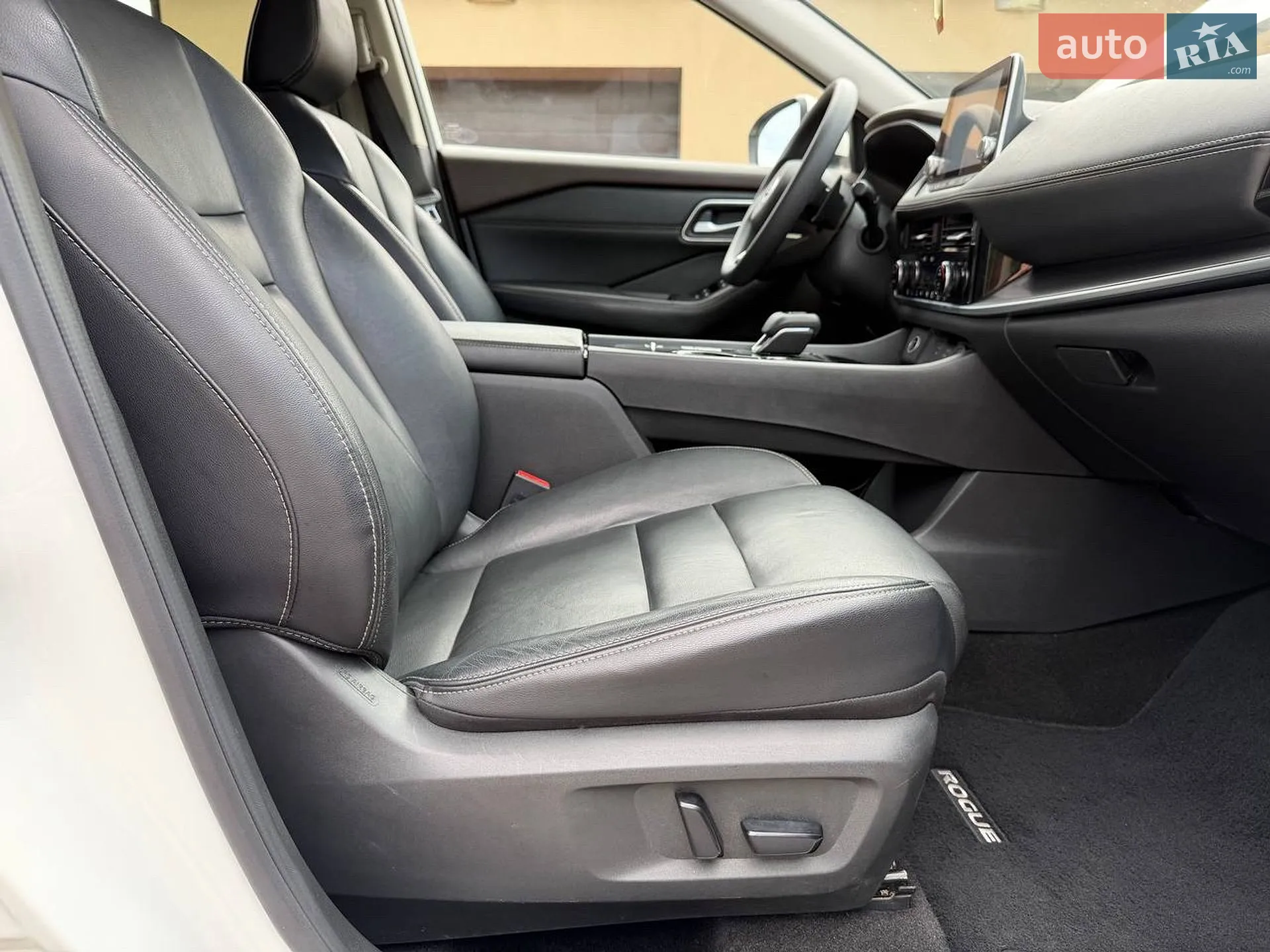 2020 Nissan Rogue - мініатюра 23