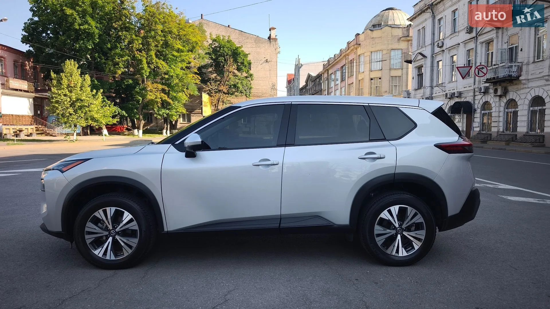 2021 Nissan Rogue - мініатюра 9