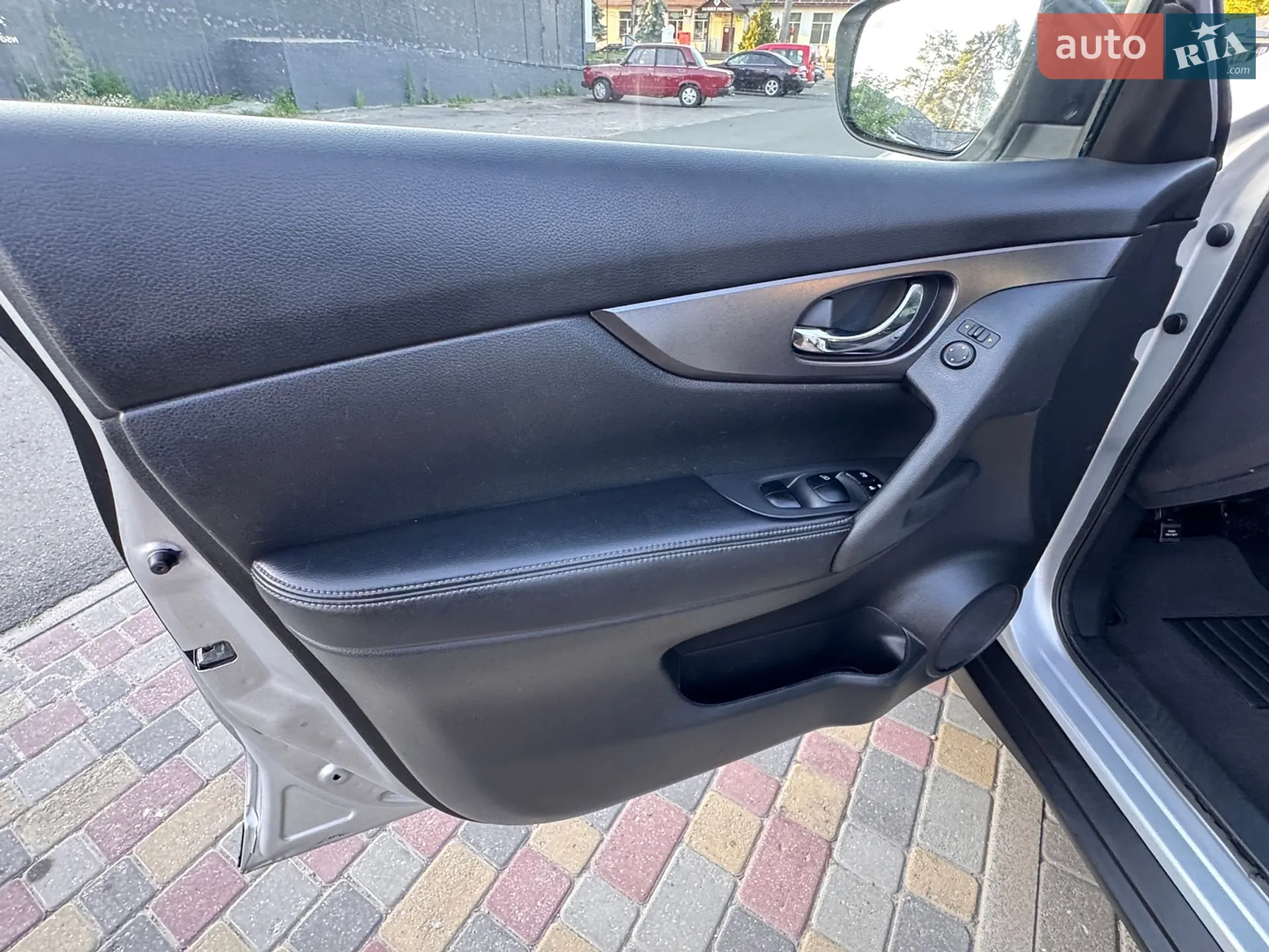 2016 Nissan Rogue - мініатюра 15